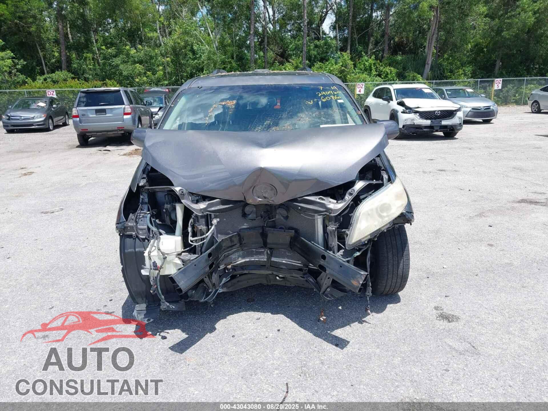 TOYOTA SIENNA 2011 - 5TDDK3DC2BS016086