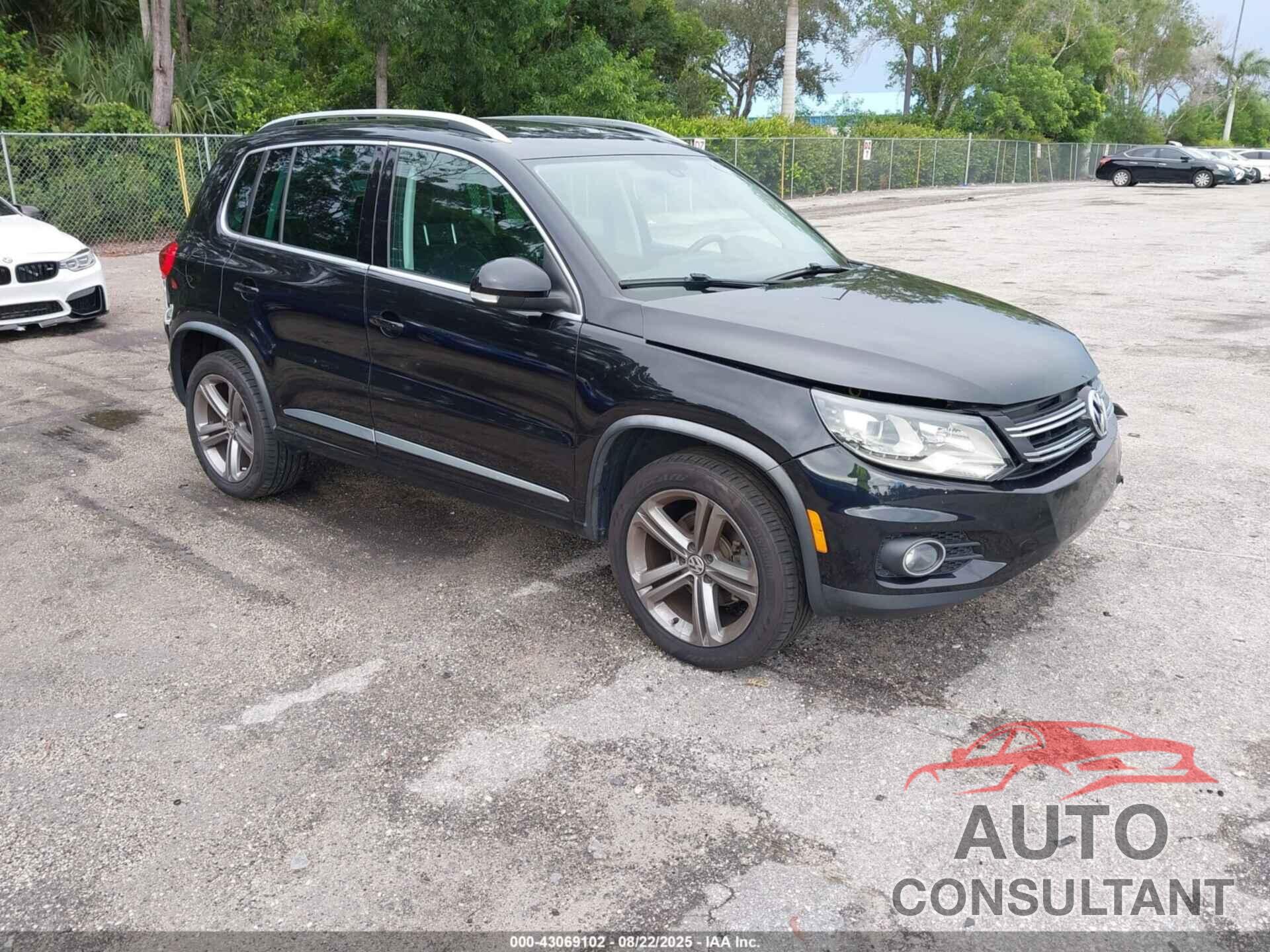 VOLKSWAGEN TIGUAN 2017 - WVGTV7AX3HW508714