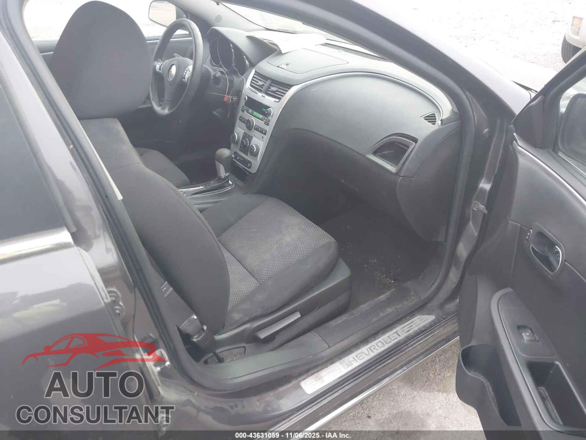 CHEVROLET MALIBU 2011 - 1G1ZC5E17BF203473