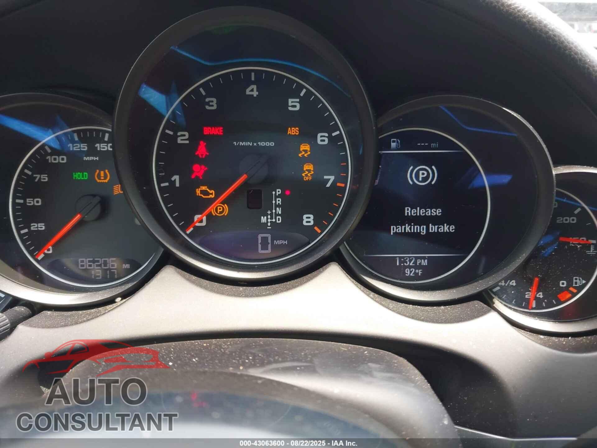 PORSCHE CAYENNE 2016 - WP1AA2A21GLA10847