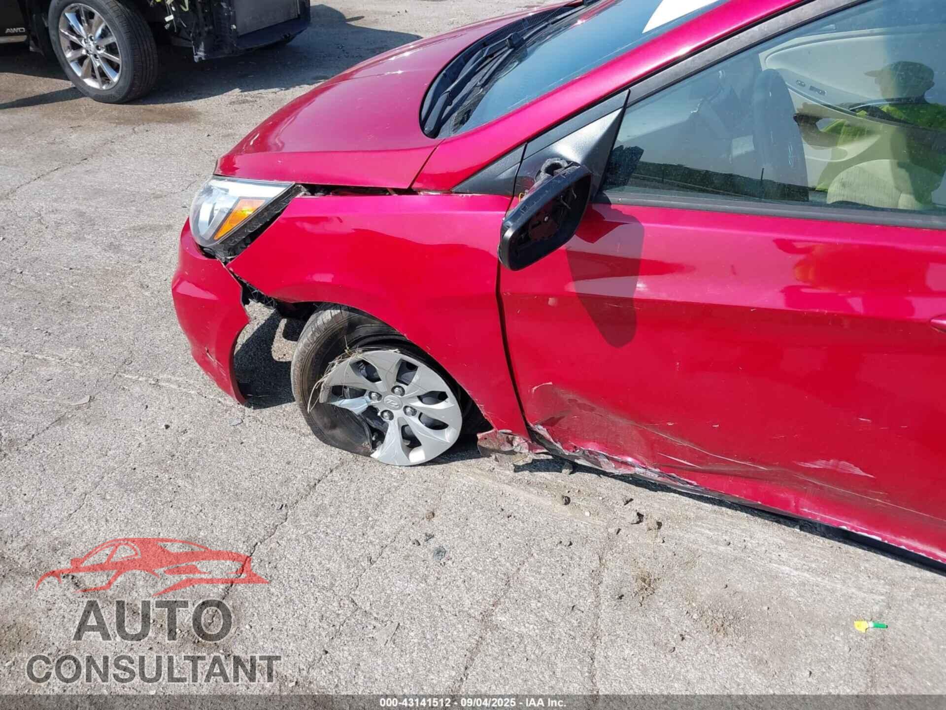 HYUNDAI ACCENT 2016 - KMHCT4AE3GU061427