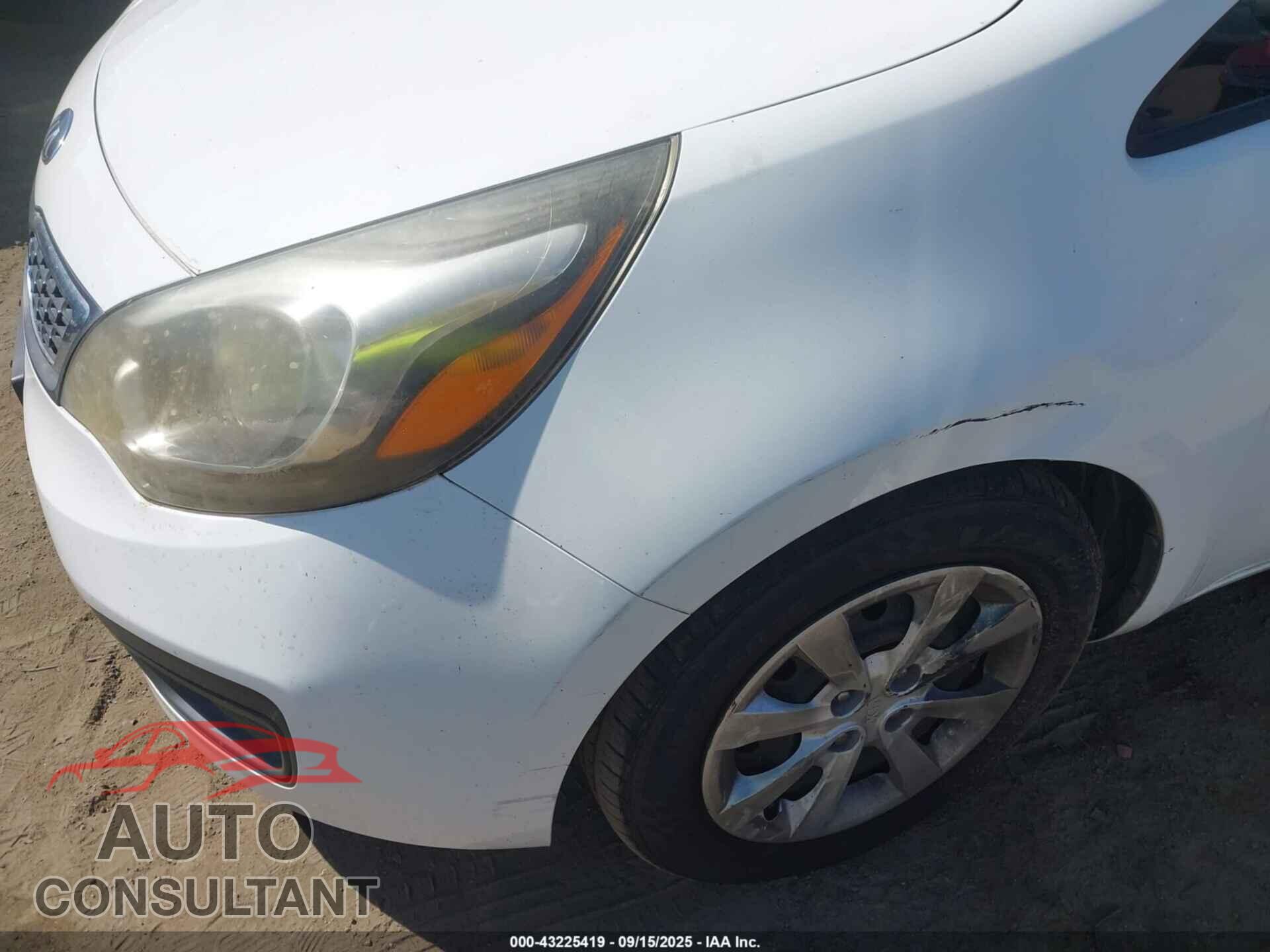 KIA RIO 2014 - KNADN4A33E6336049