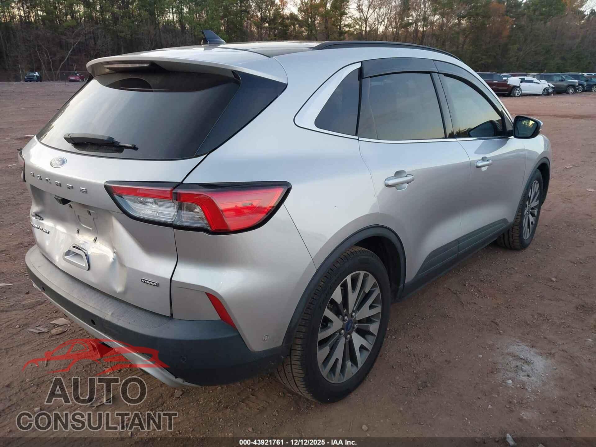 FORD ESCAPE 2020 - 1FMCU0DZ0LUA23846
