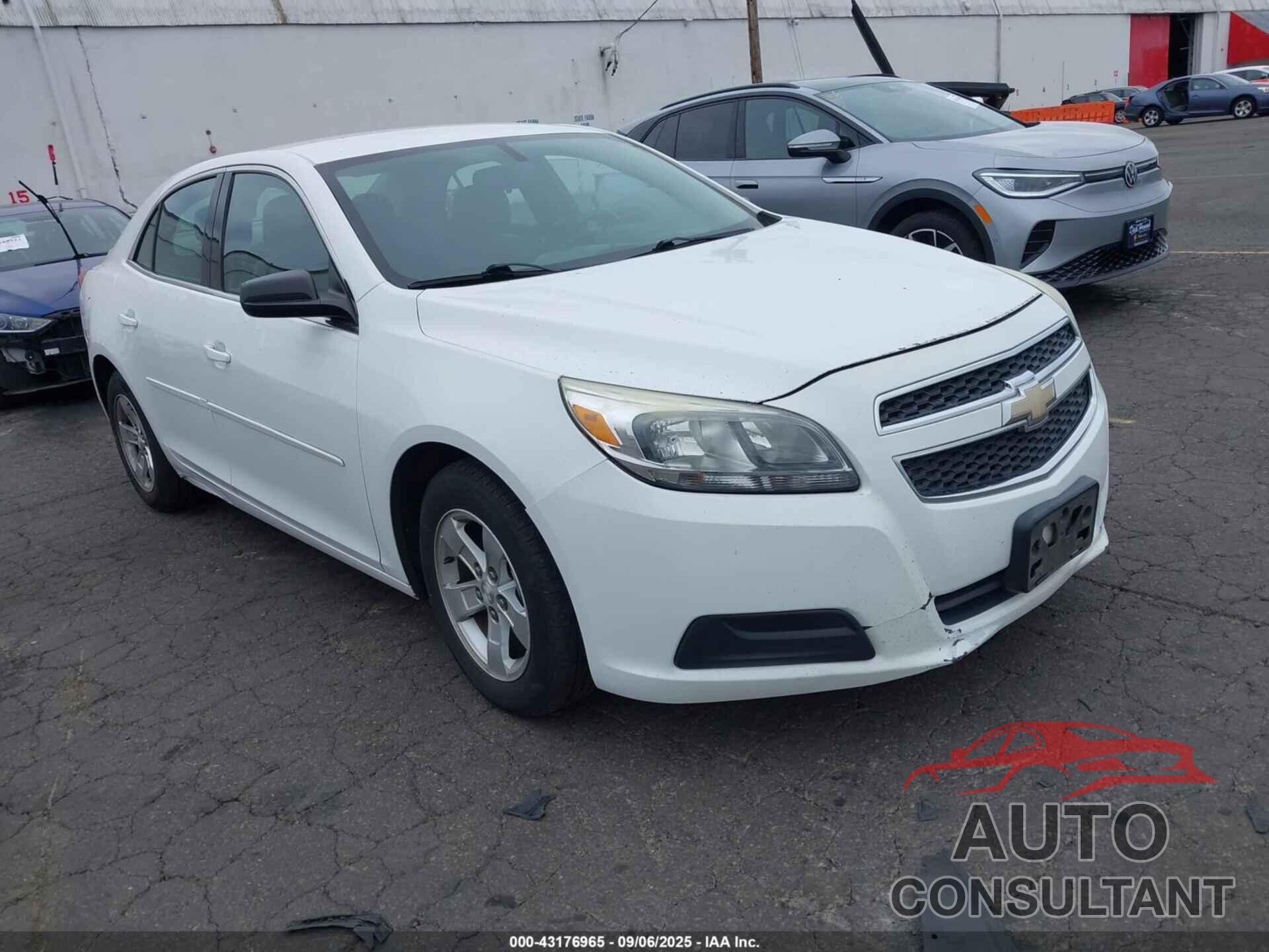 CHEVROLET MALIBU 2013 - 1G11B5SA1DF150731