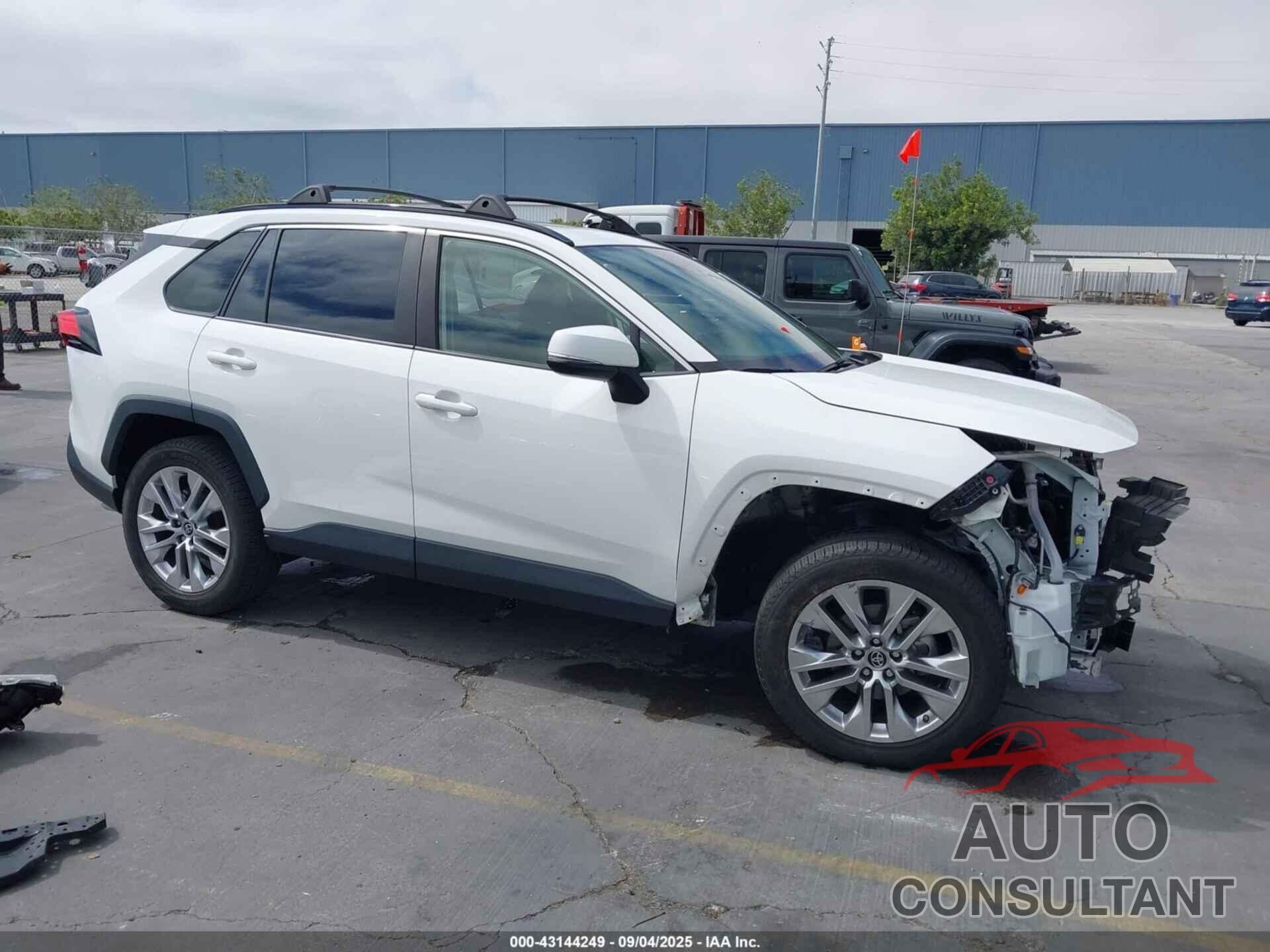 TOYOTA RAV4 2019 - JTMA1RFV0KD032225