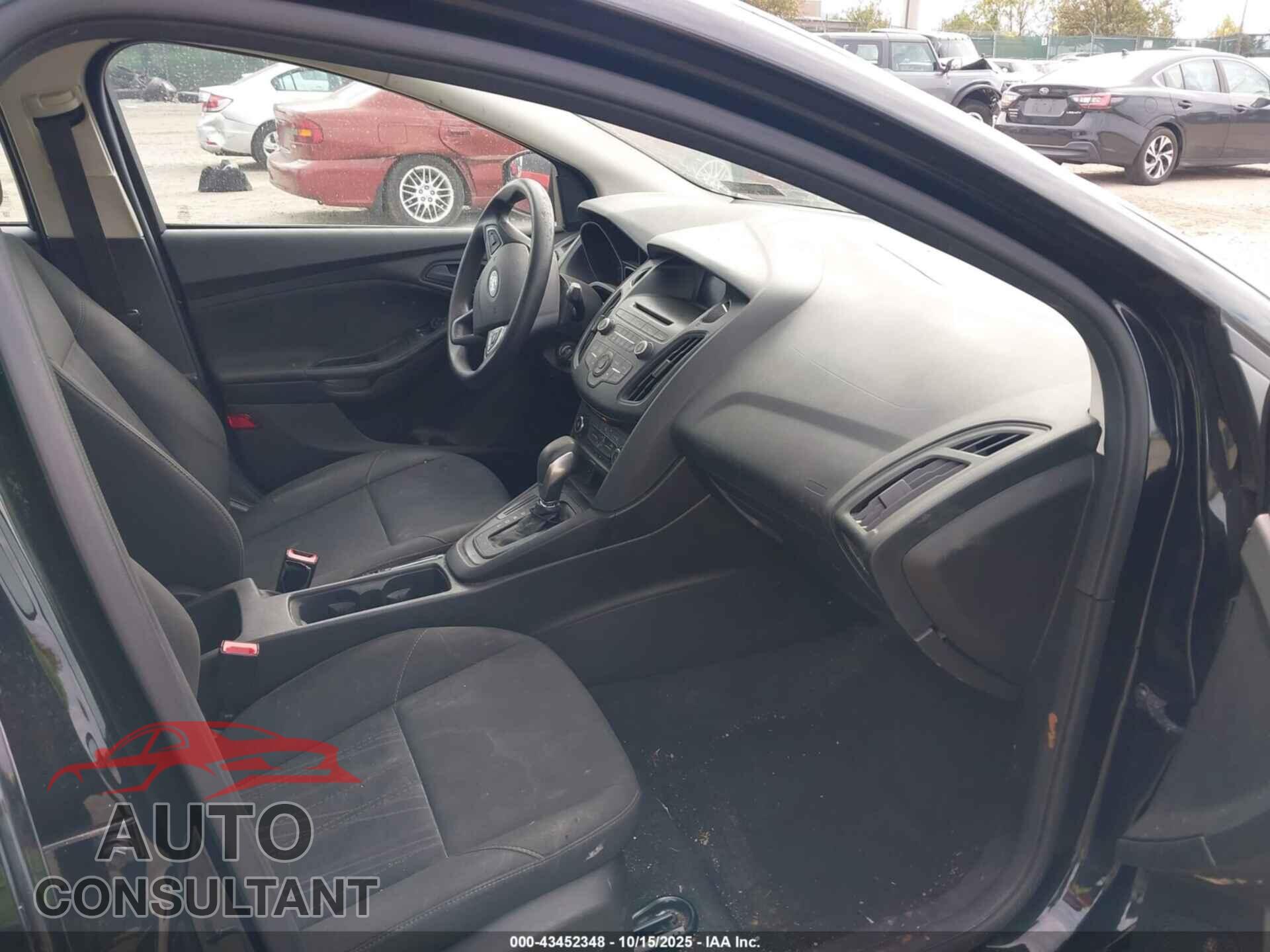 FORD FOCUS 2016 - 1FADP3E26GL200808