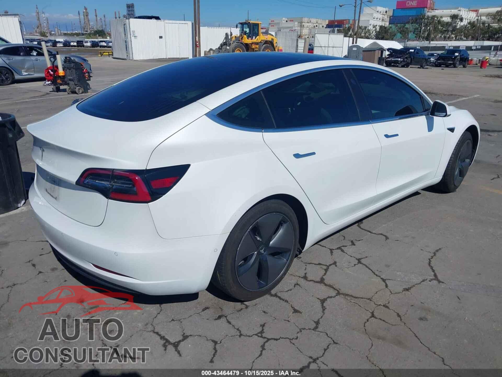 TESLA MODEL 3 2018 - 5YJ3E1EA0JF168813