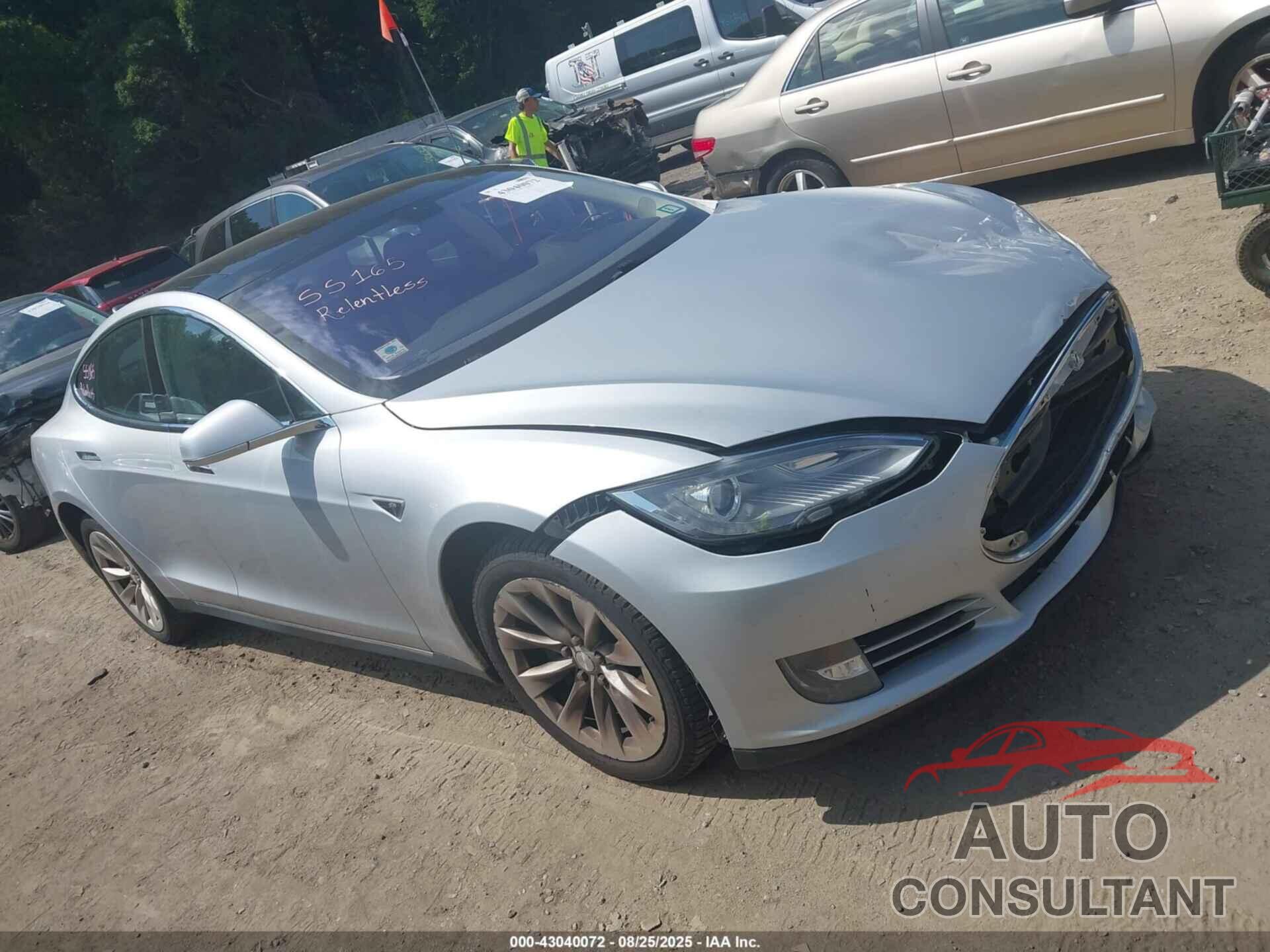 TESLA MODEL S 2013 - 5YJSA1CN3DFP14165