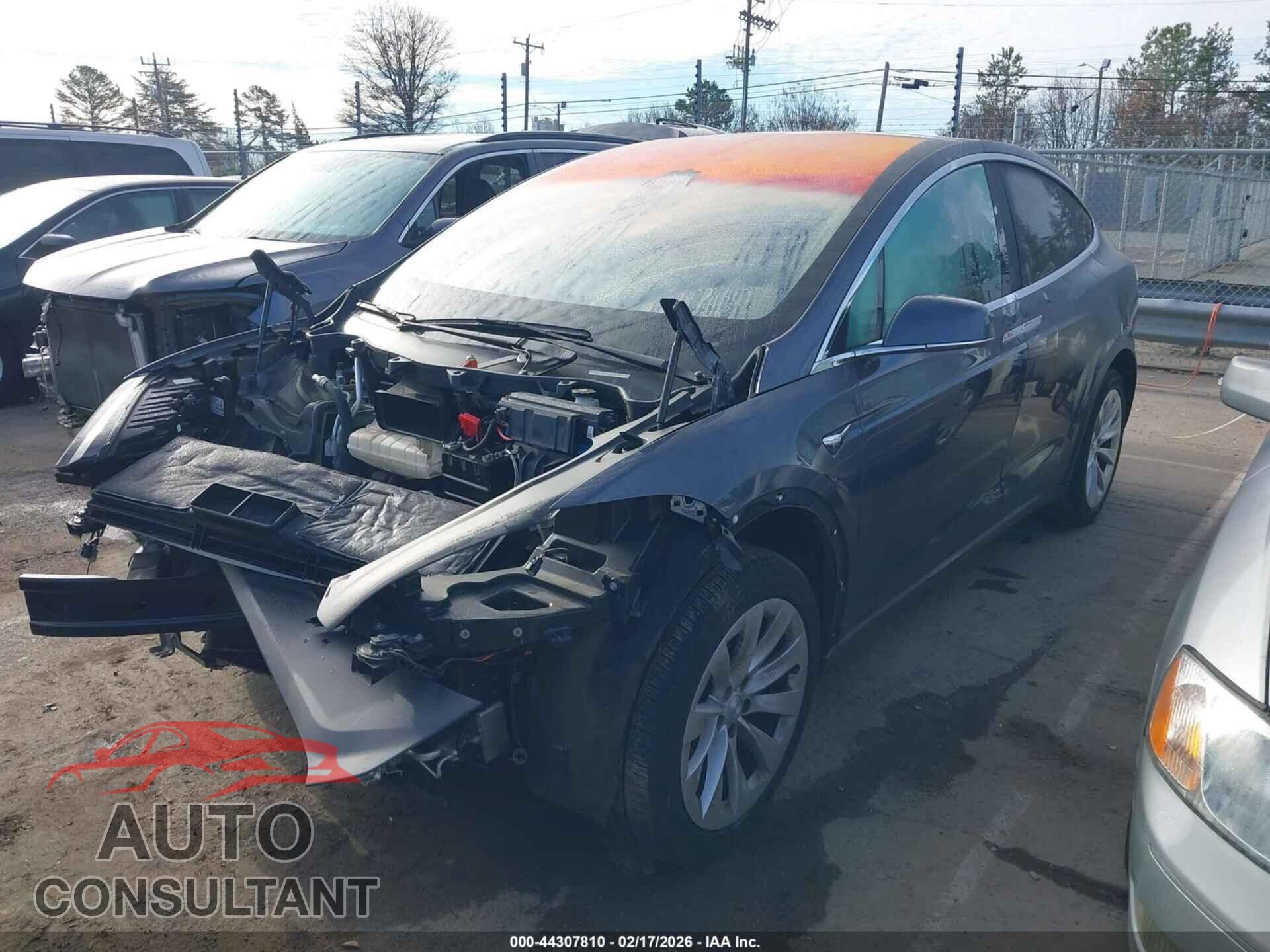 TESLA MODEL X 2020 - 5YJXCBE21LF250168