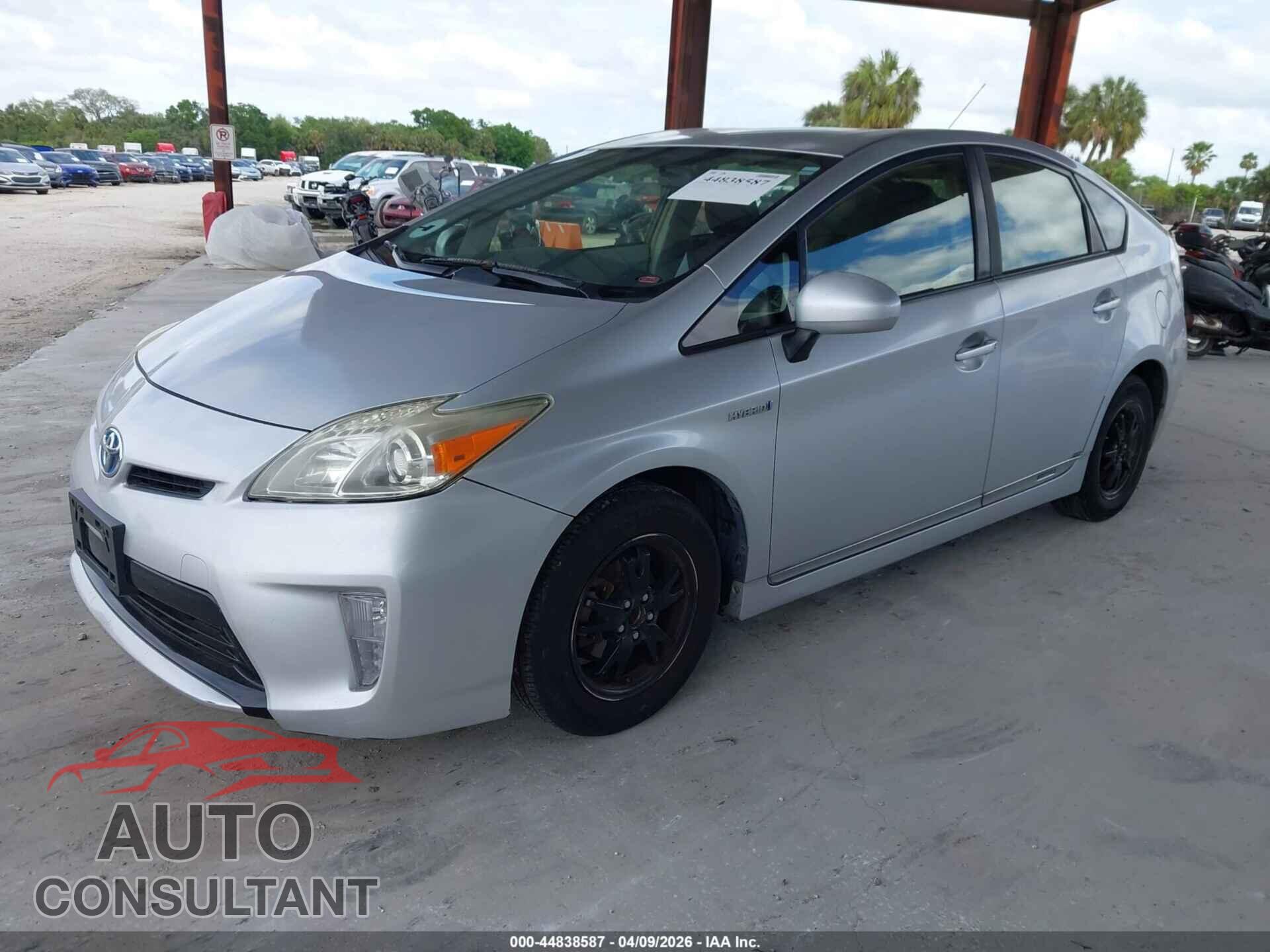 TOYOTA PRIUS 2012 - JTDKN3DU2C1508056