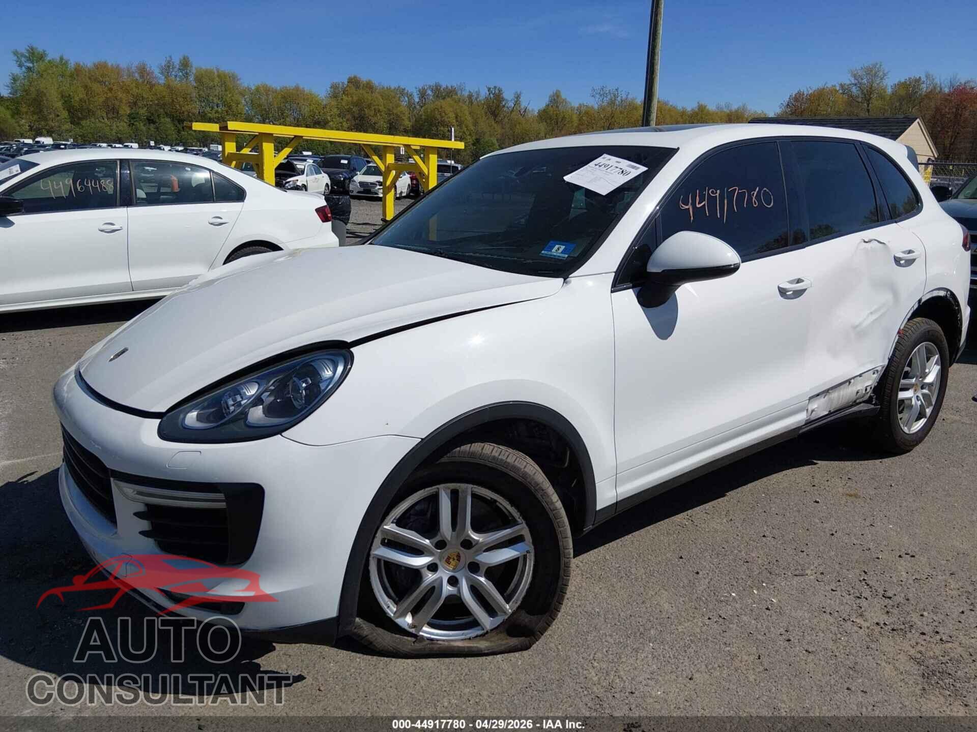 PORSCHE CAYENNE 2016 - WP1AA2A28GKA12813