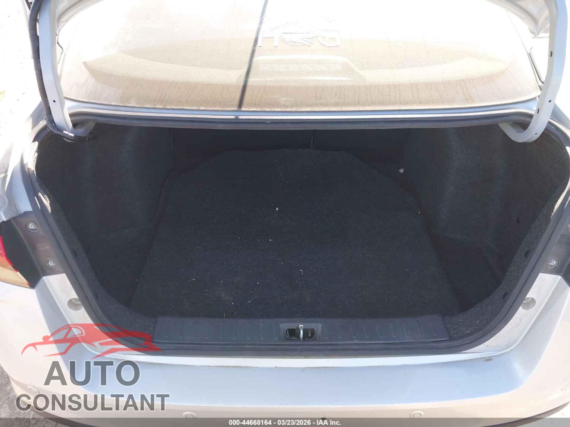 NISSAN VERSA 2021 - 3N1CN8DV6ML856417
