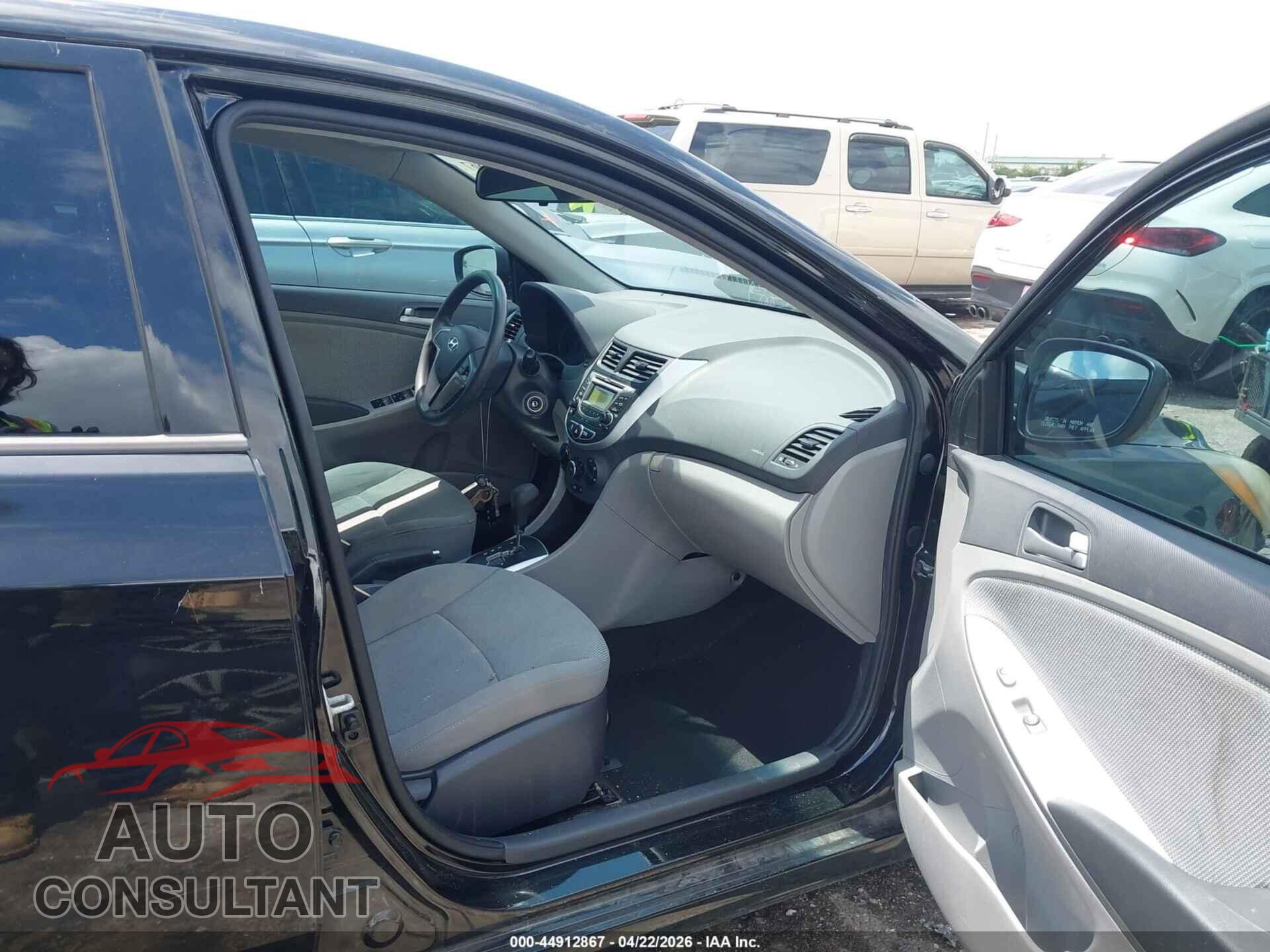 HYUNDAI ACCENT 2013 - KMHCT5AE3DU130263