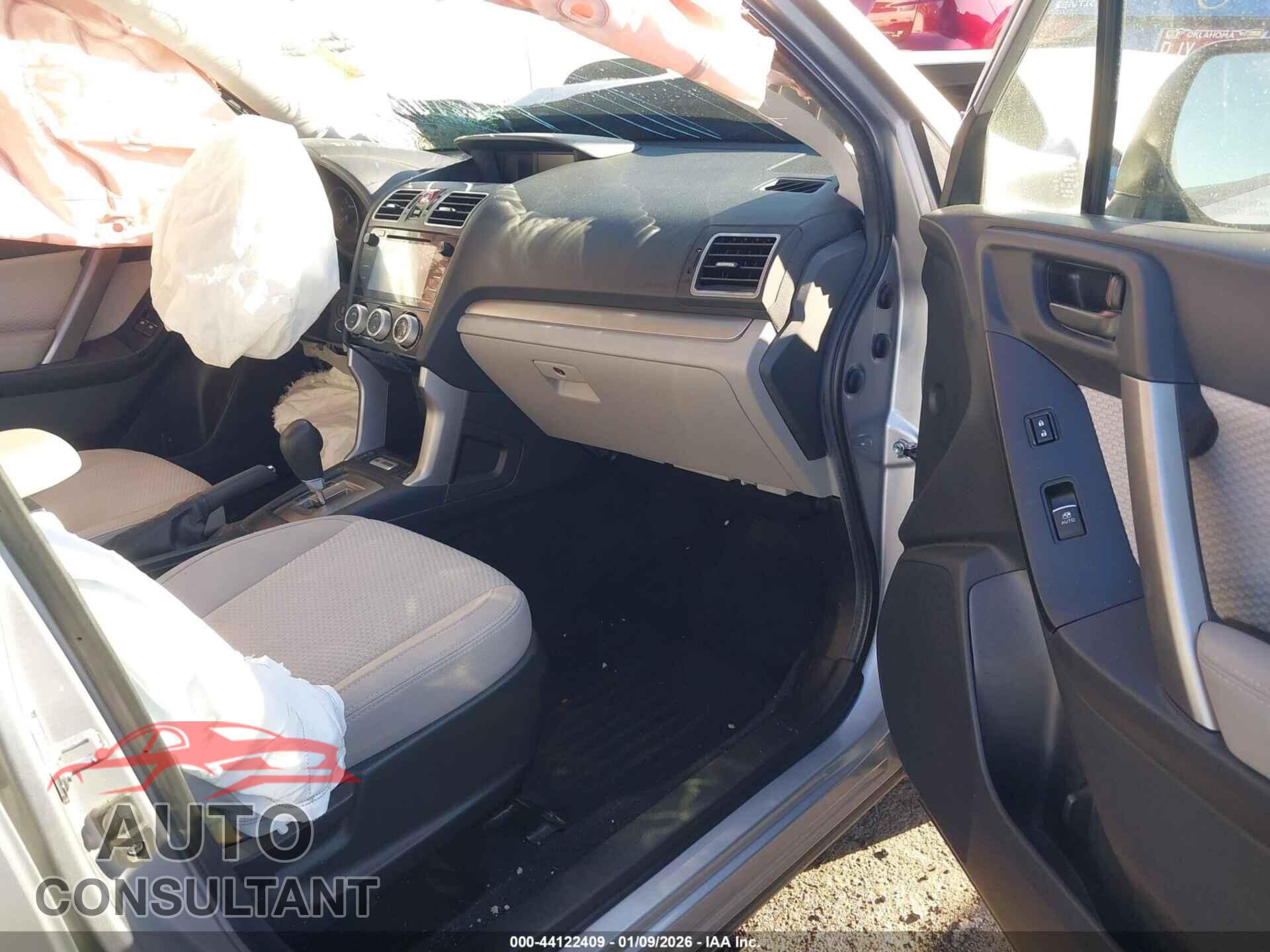 SUBARU FORESTER 2017 - JF2SJAEC1HH404938