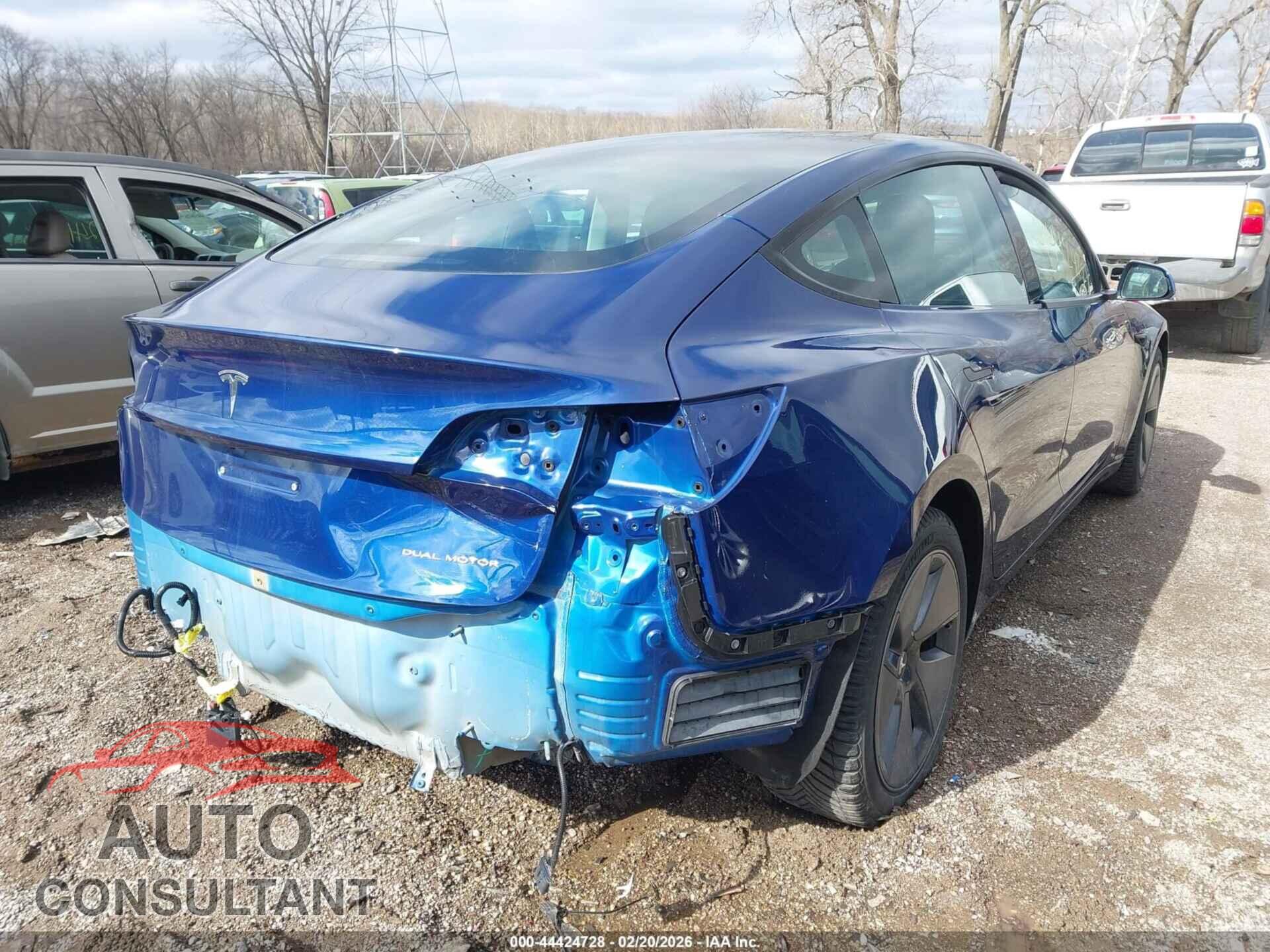 TESLA MODEL 3 2021 - 5YJ3E1EB6MF984115