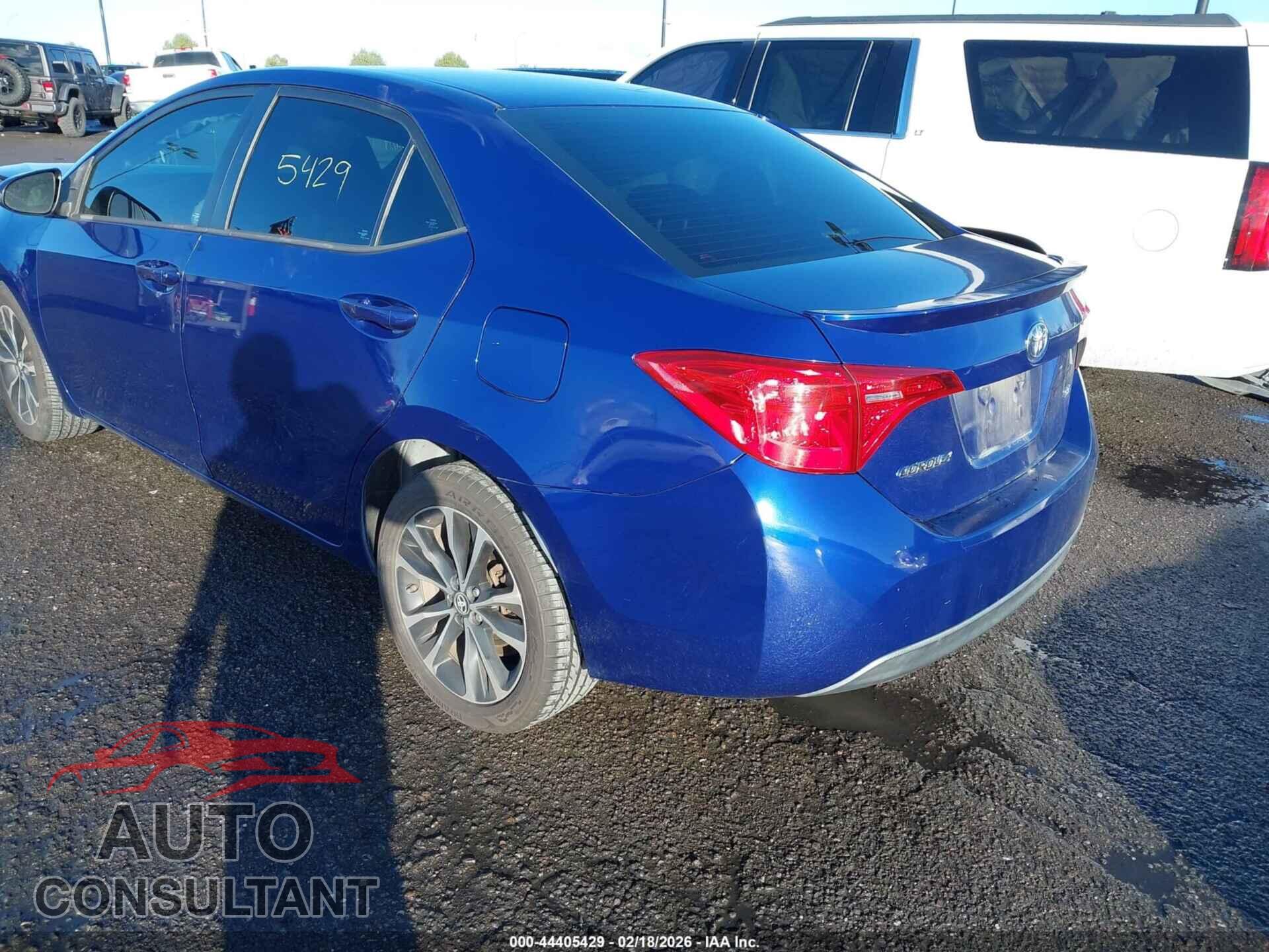 TOYOTA COROLLA 2017 - 5YFBURHE2HP710794