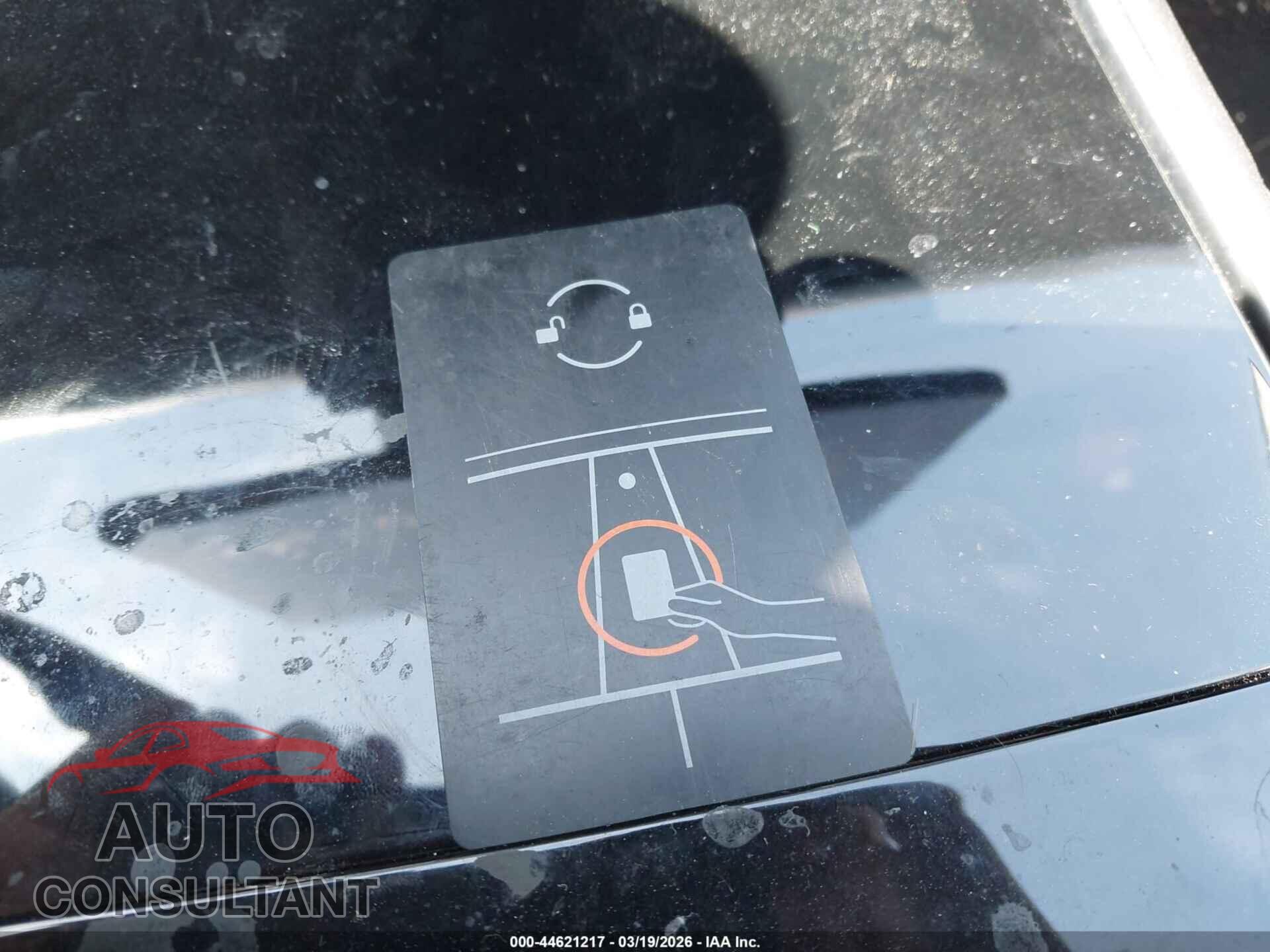 TESLA MODEL 3 2019 - 5YJ3E1EA9KF395659