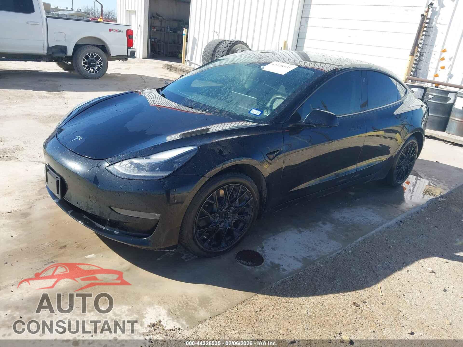 TESLA MODEL 3 2021 - 5YJ3E1EB0MF924038