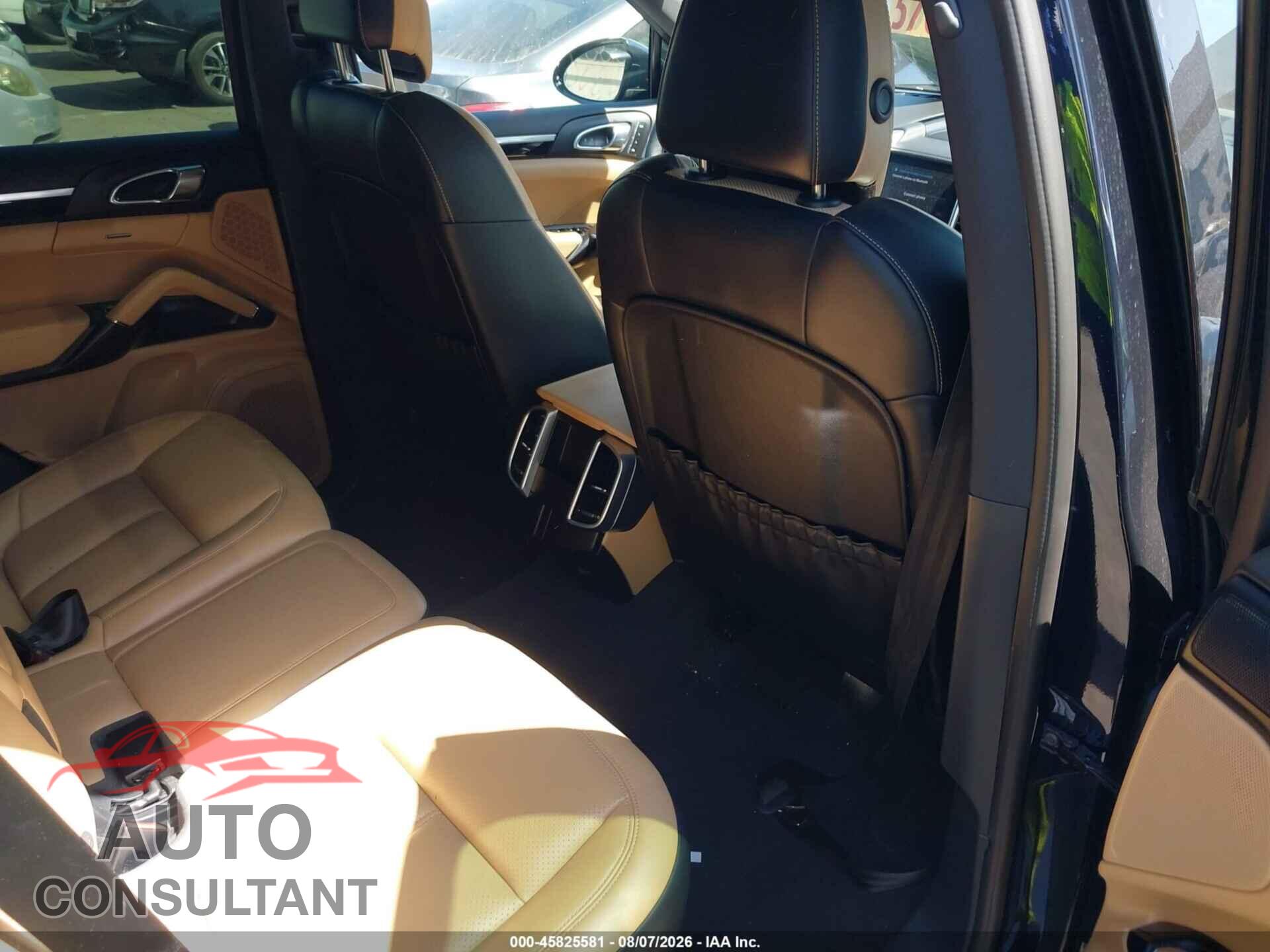 PORSCHE CAYENNE 2017 - WP1AA2A26HKA91772
