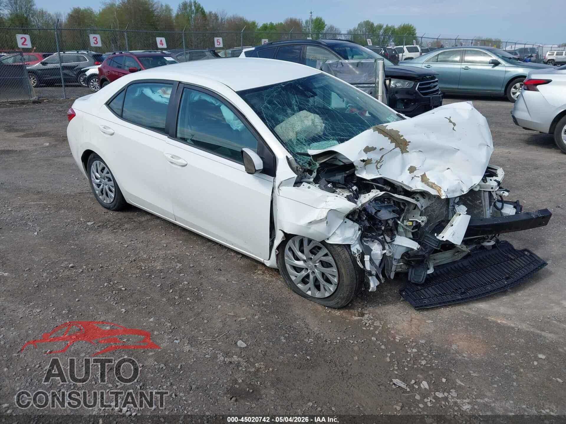 TOYOTA COROLLA 2017 - 5YFBURHE8HP666543