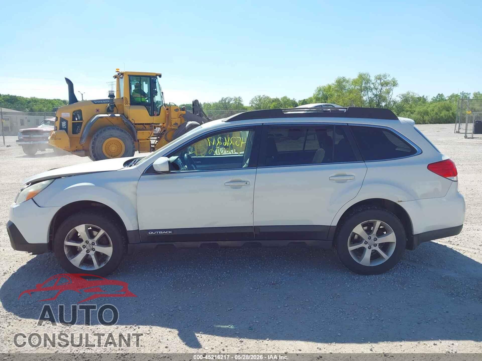 SUBARU OUTBACK 2014 - 4S4BRCCC8E3243000
