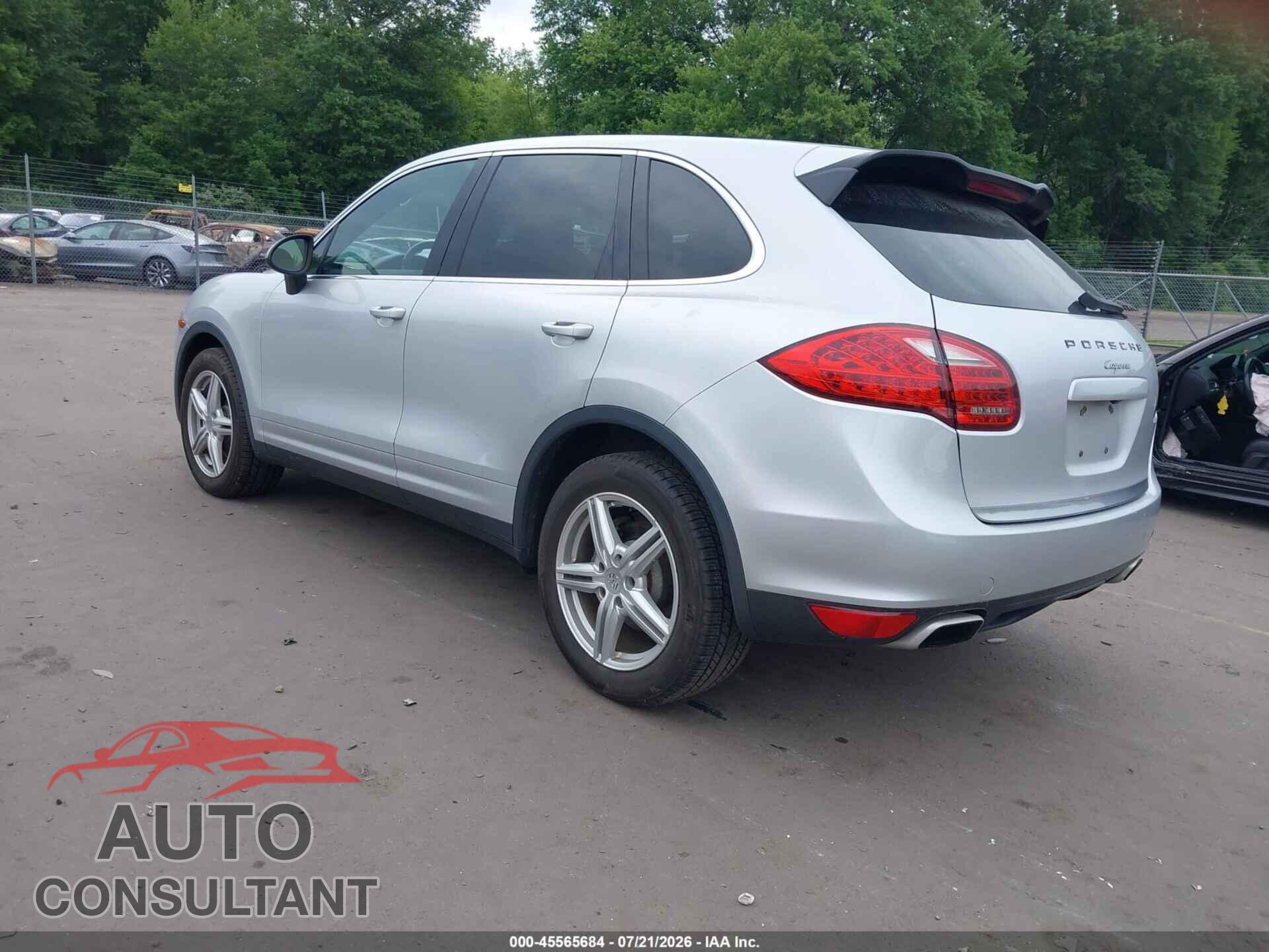 PORSCHE CAYENNE 2012 - WP1AA2A2XCLA01381