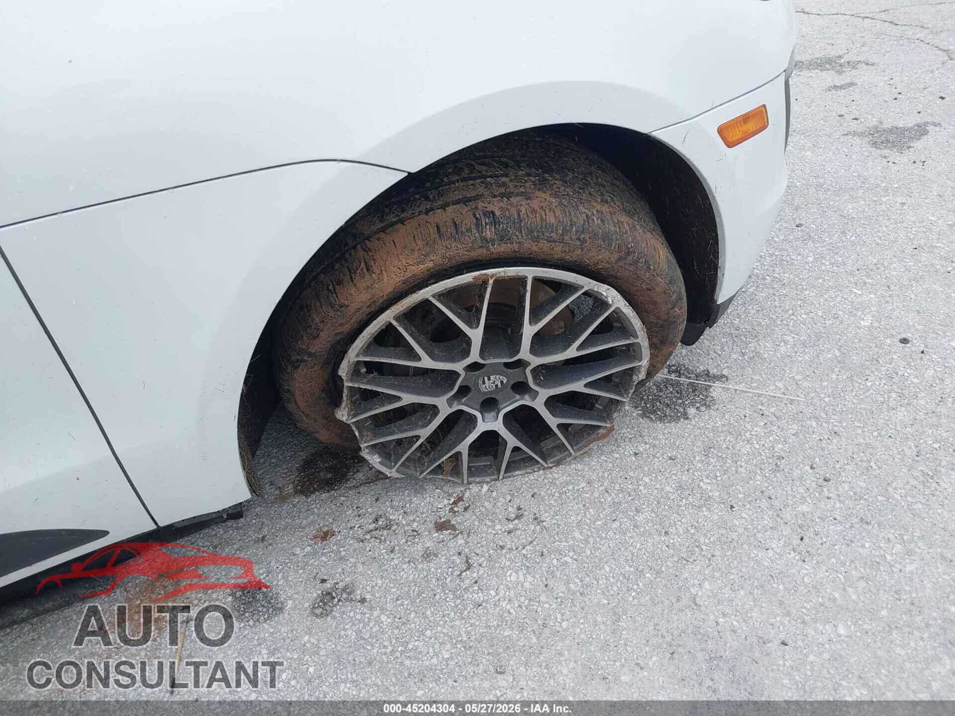 PORSCHE MACAN 2017 - WP1AA2A50HLB00258