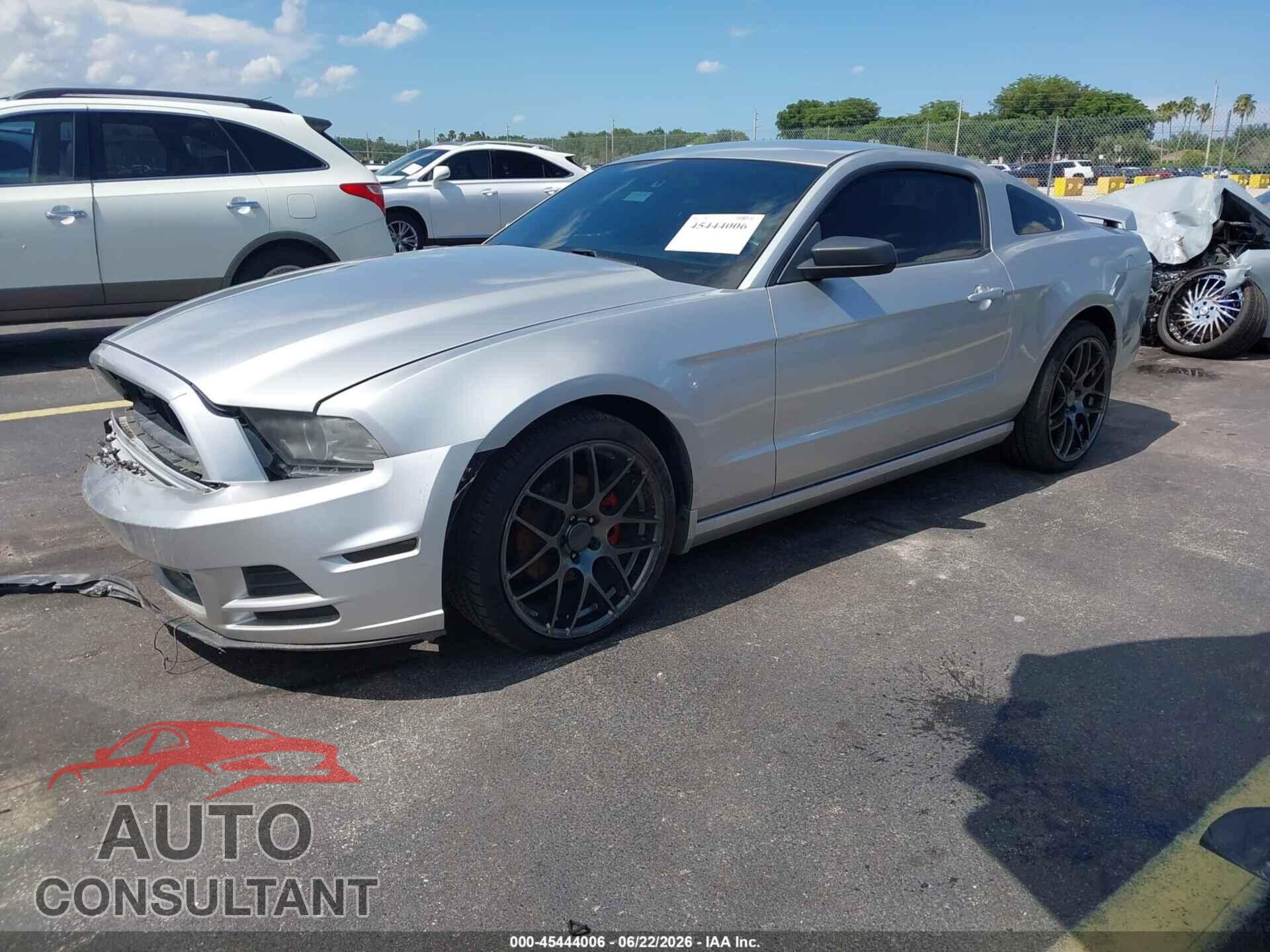 FORD MUSTANG 2014 - 1ZVBP8AM7E5259015