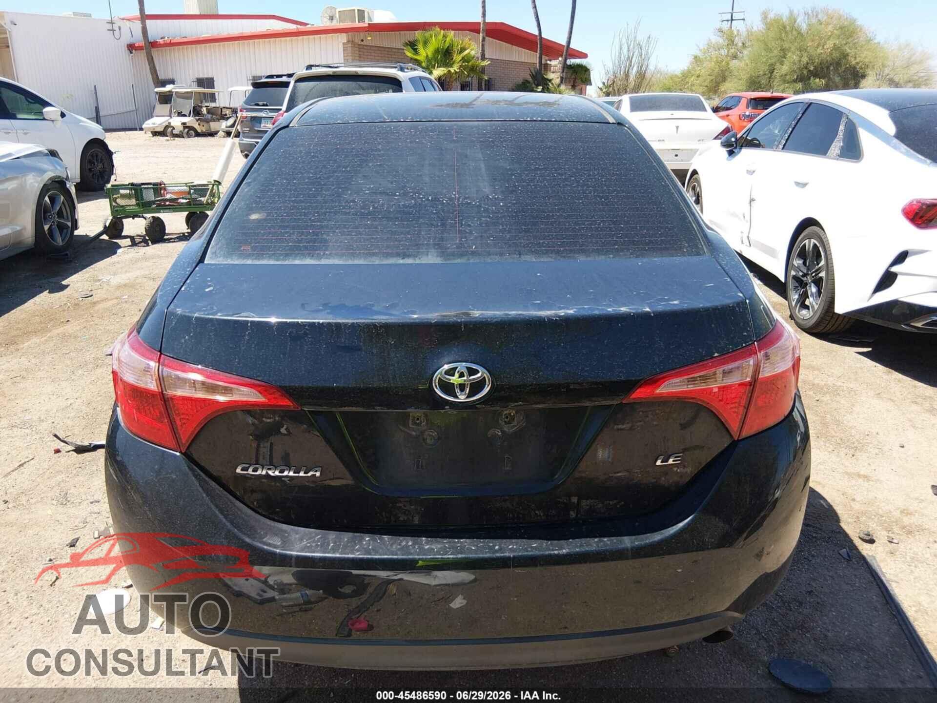TOYOTA COROLLA 2018 - 2T1BURHE8JC123473
