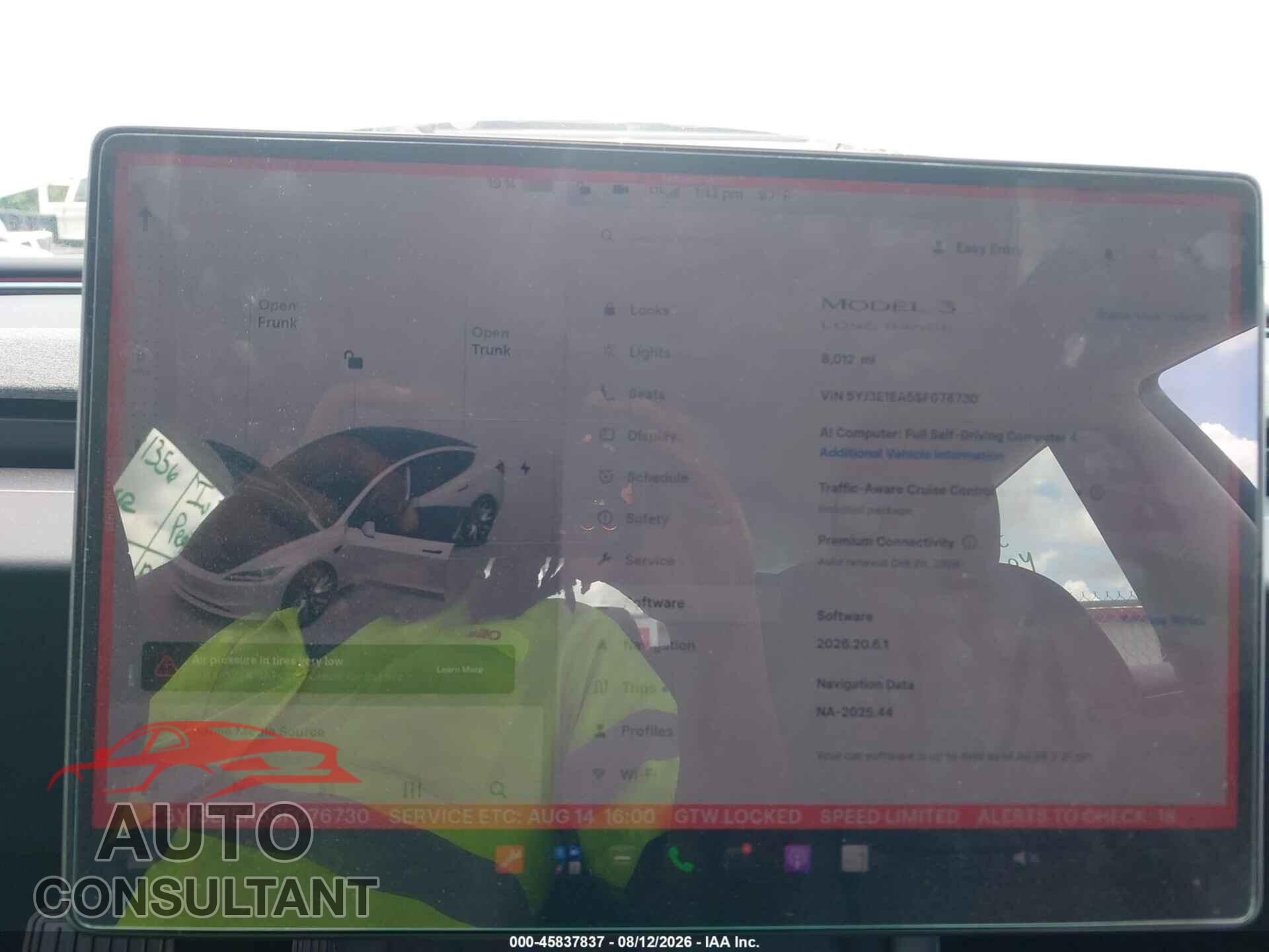 TESLA MODEL 3 2025 - 5YJ3E1EA5SF076730