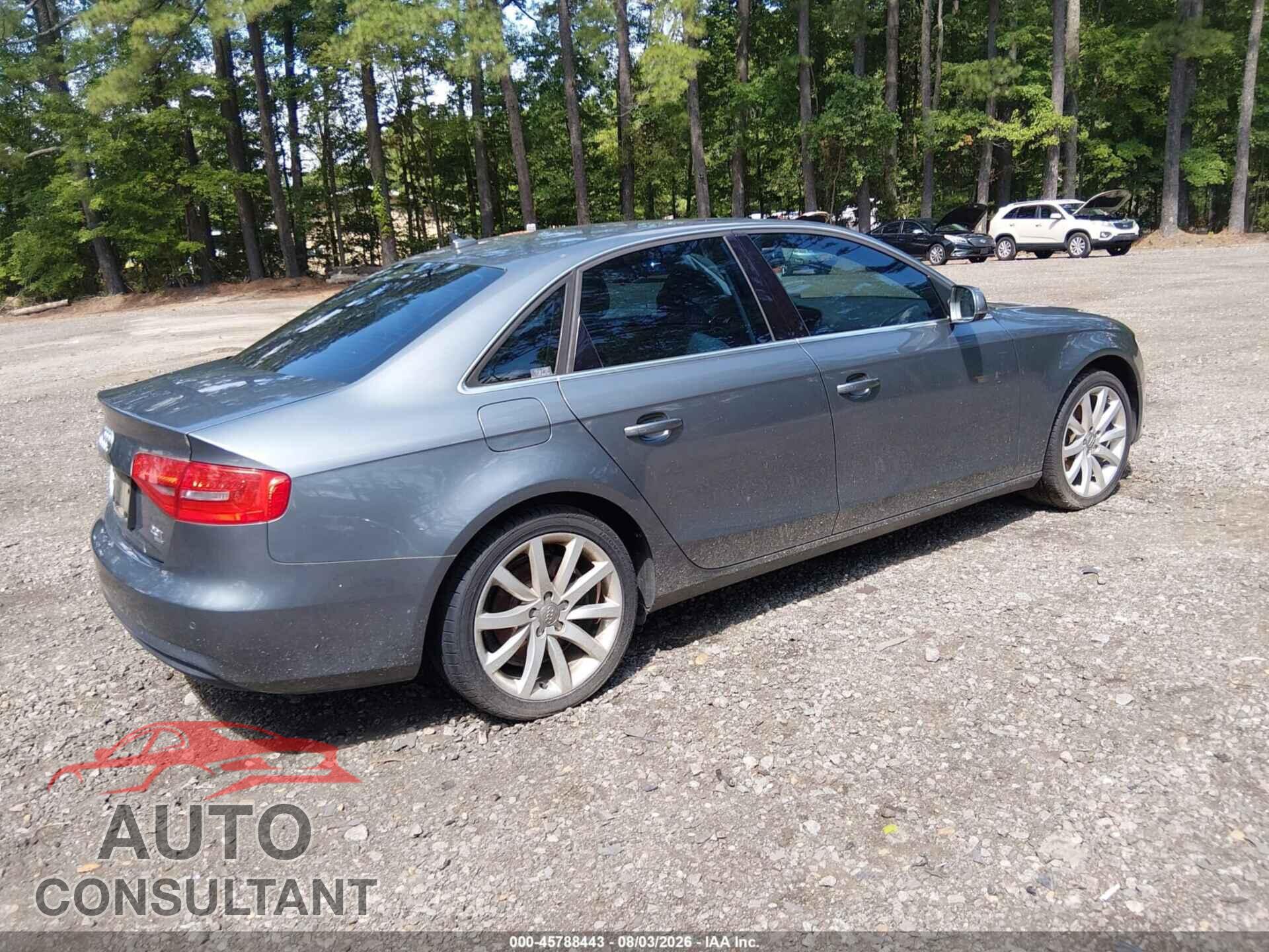 AUDI A4 2013 - WAUFFAFL9DN033553