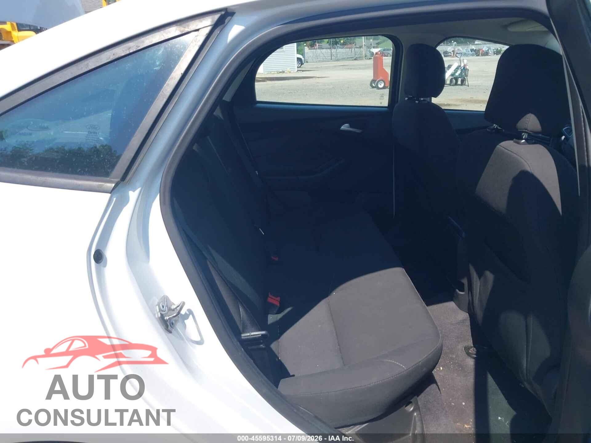 FORD FOCUS 2016 - 1FADP3F27GL274981
