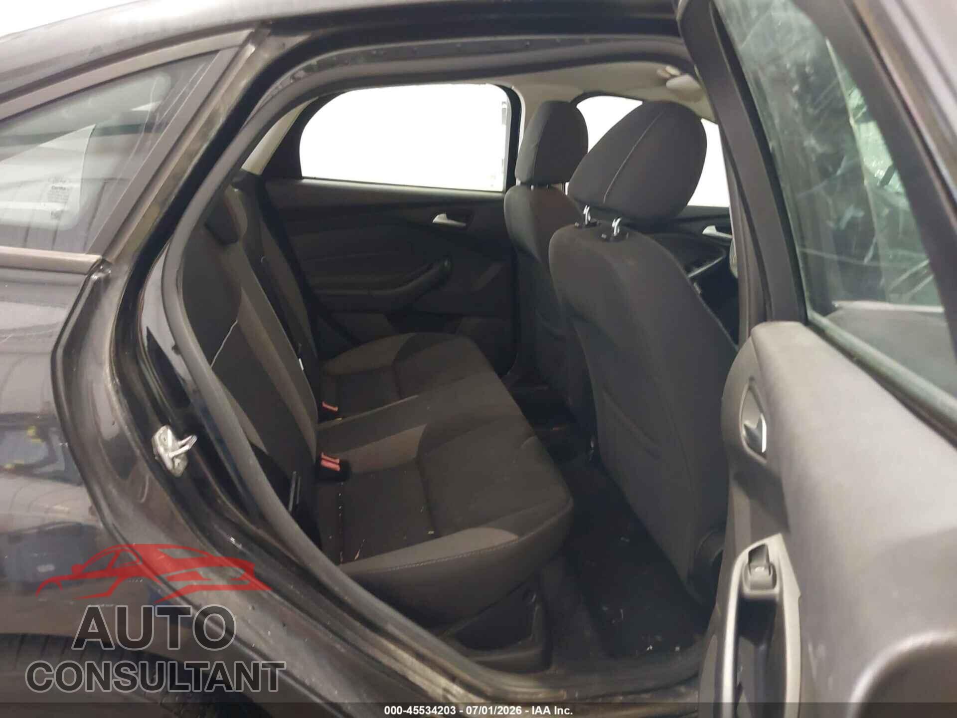 FORD FOCUS 2014 - 1FADP3F27EL304820