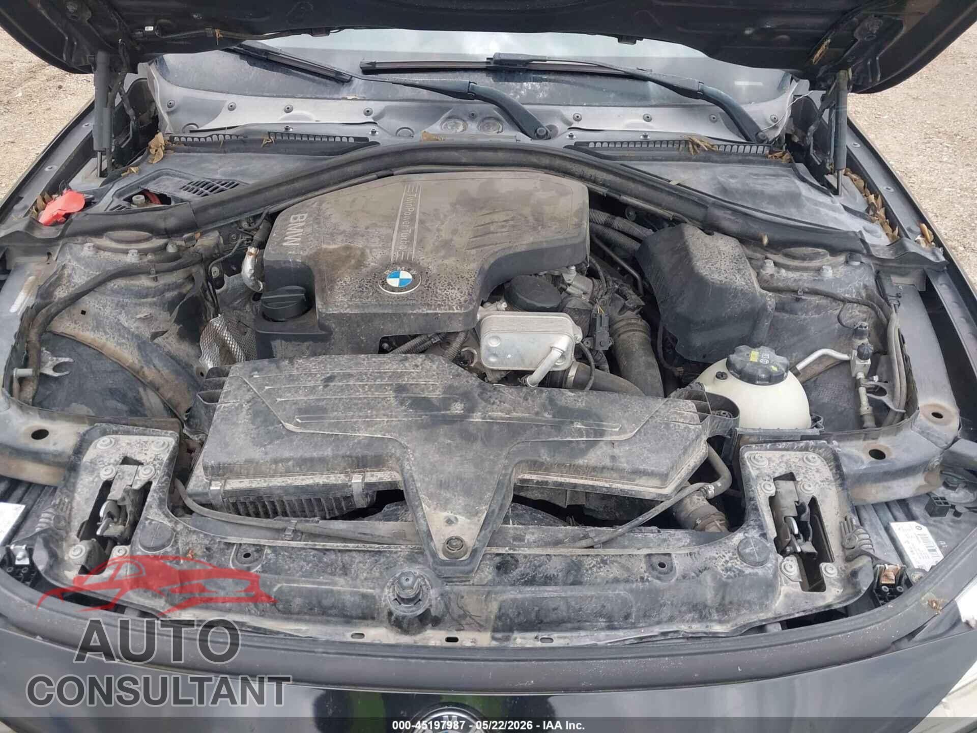 BMW 320I 2016 - WBA8E1G58GNT99472