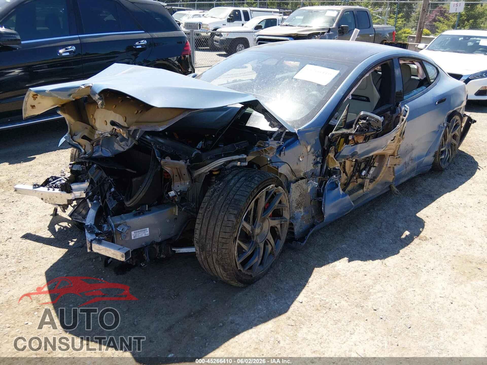 TESLA MODEL S 2026 - 5YJSA1E64TF558156