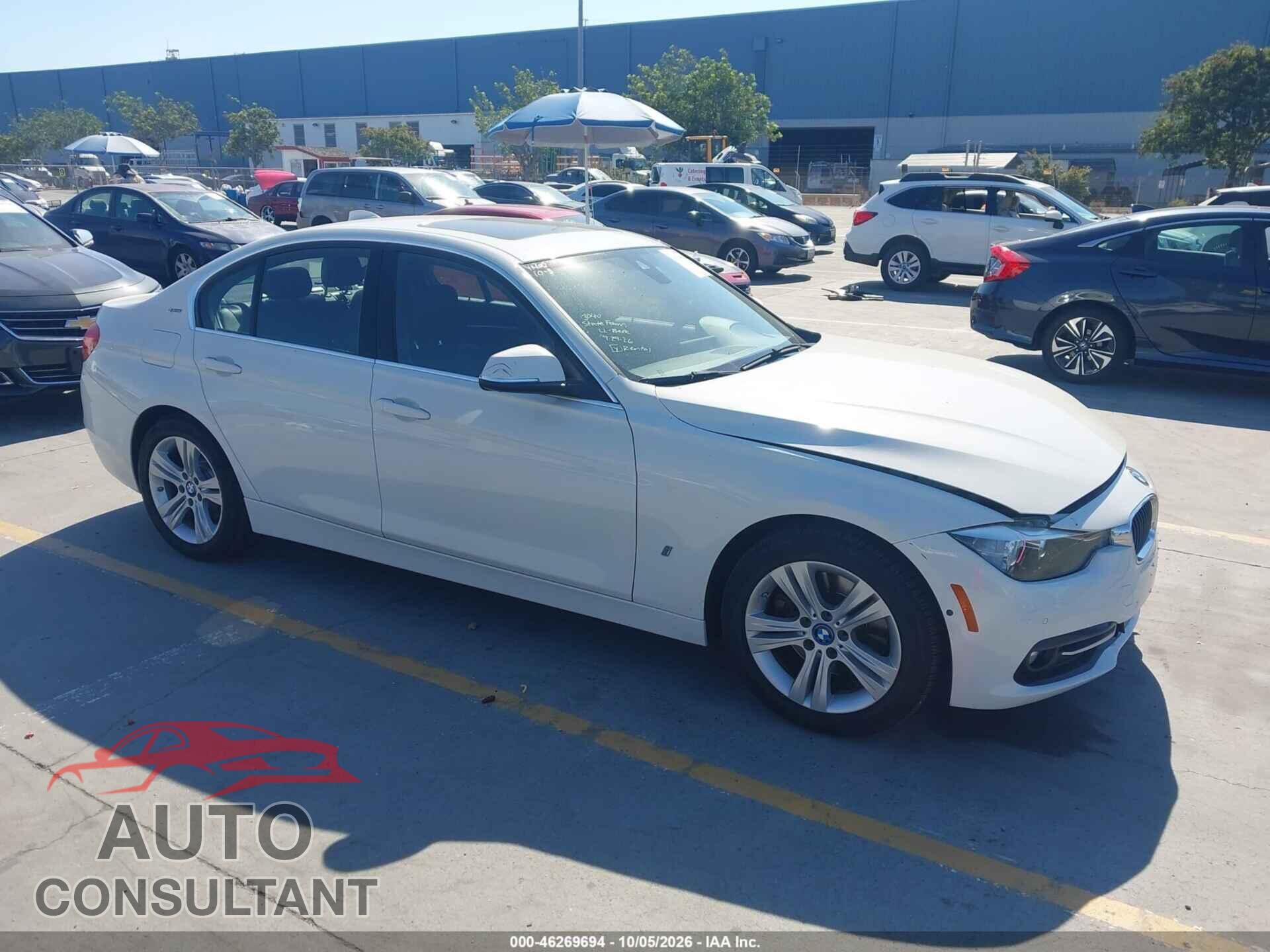 BMW 330E 2017 - WBA8E1C36HA156496