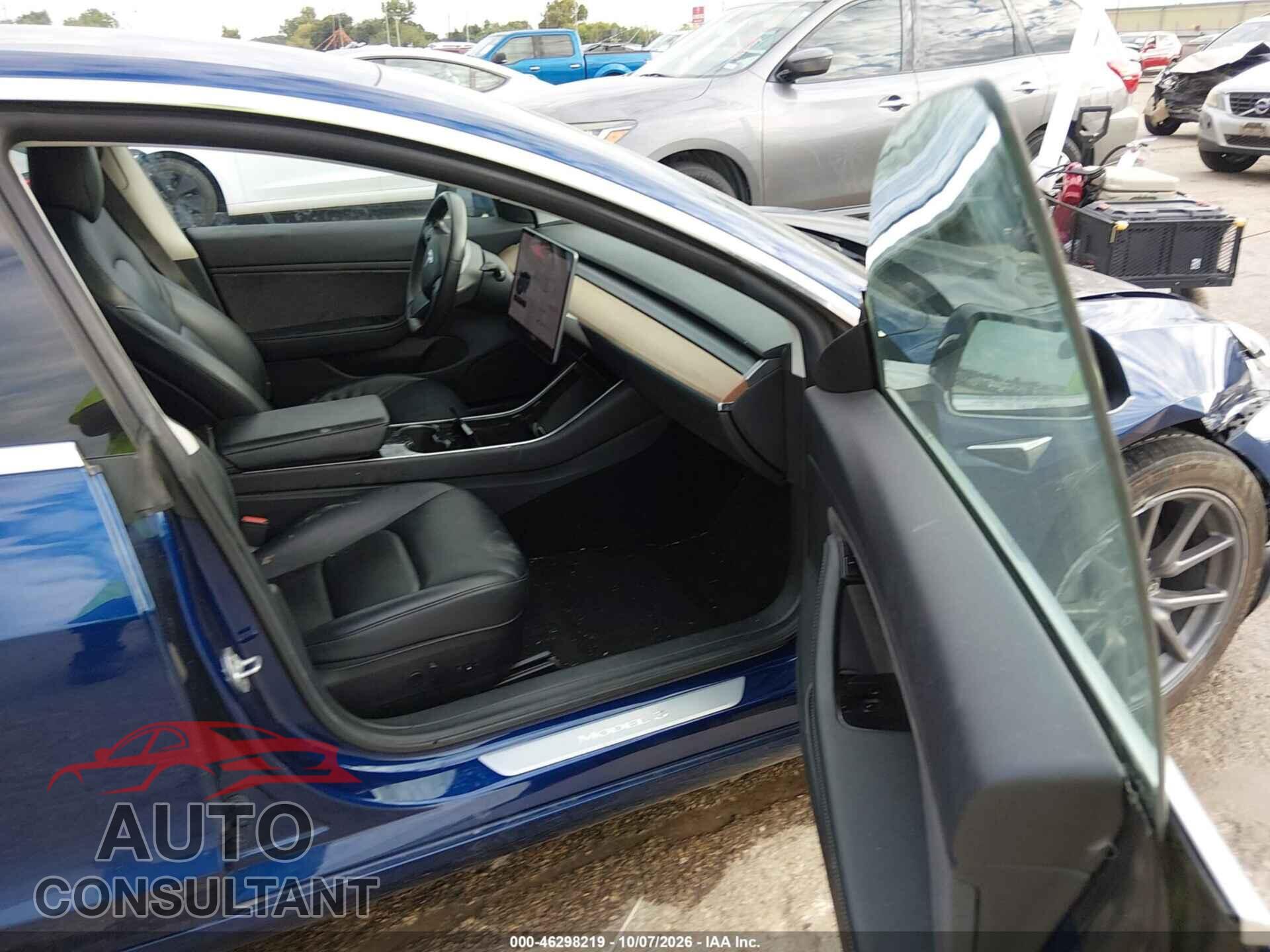 TESLA MODEL 3 2019 - 5YJ3E1EA5KF427099