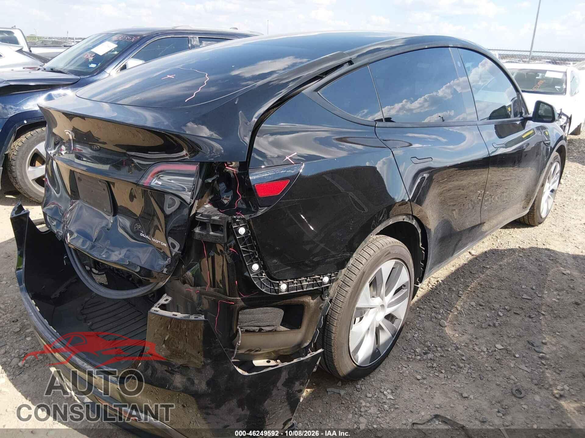 TESLA MODEL Y 2023 - 7SAYGDEE4PA058957