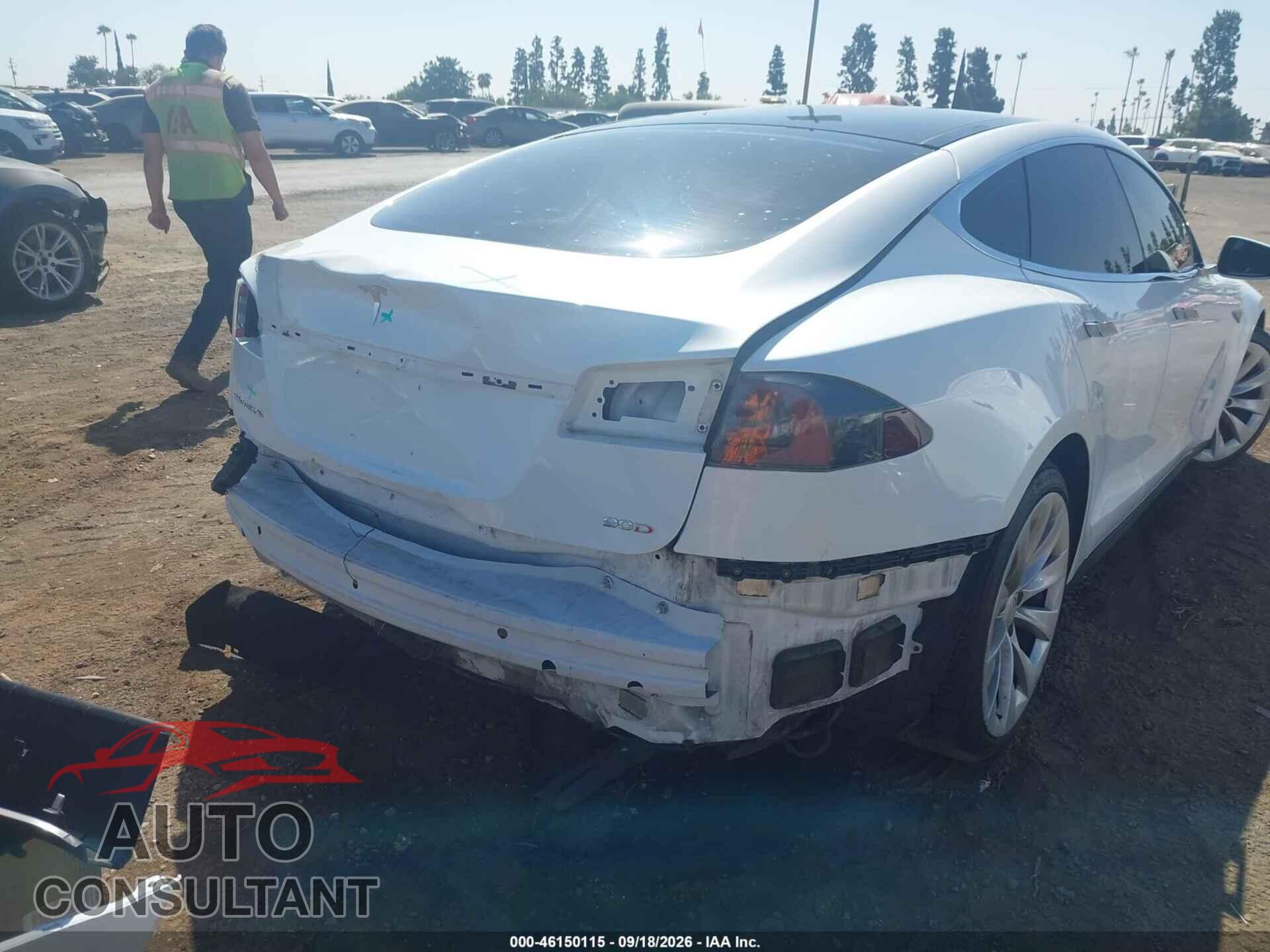 TESLA MODEL S 2015 - 5YJSA1H27FF084555