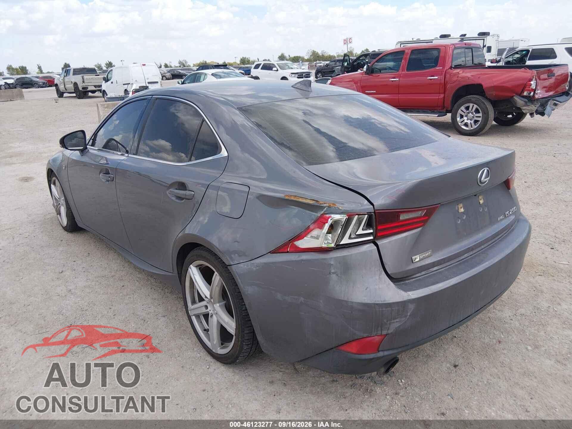 LEXUS IS 250 2015 - JTHCF1D26F5023855