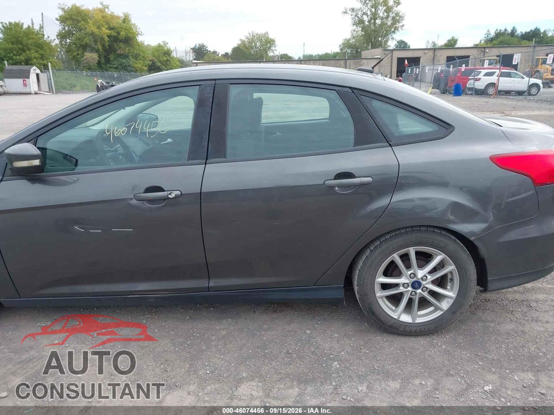 FORD FOCUS 2016 - 1FADP3F2XGL303356
