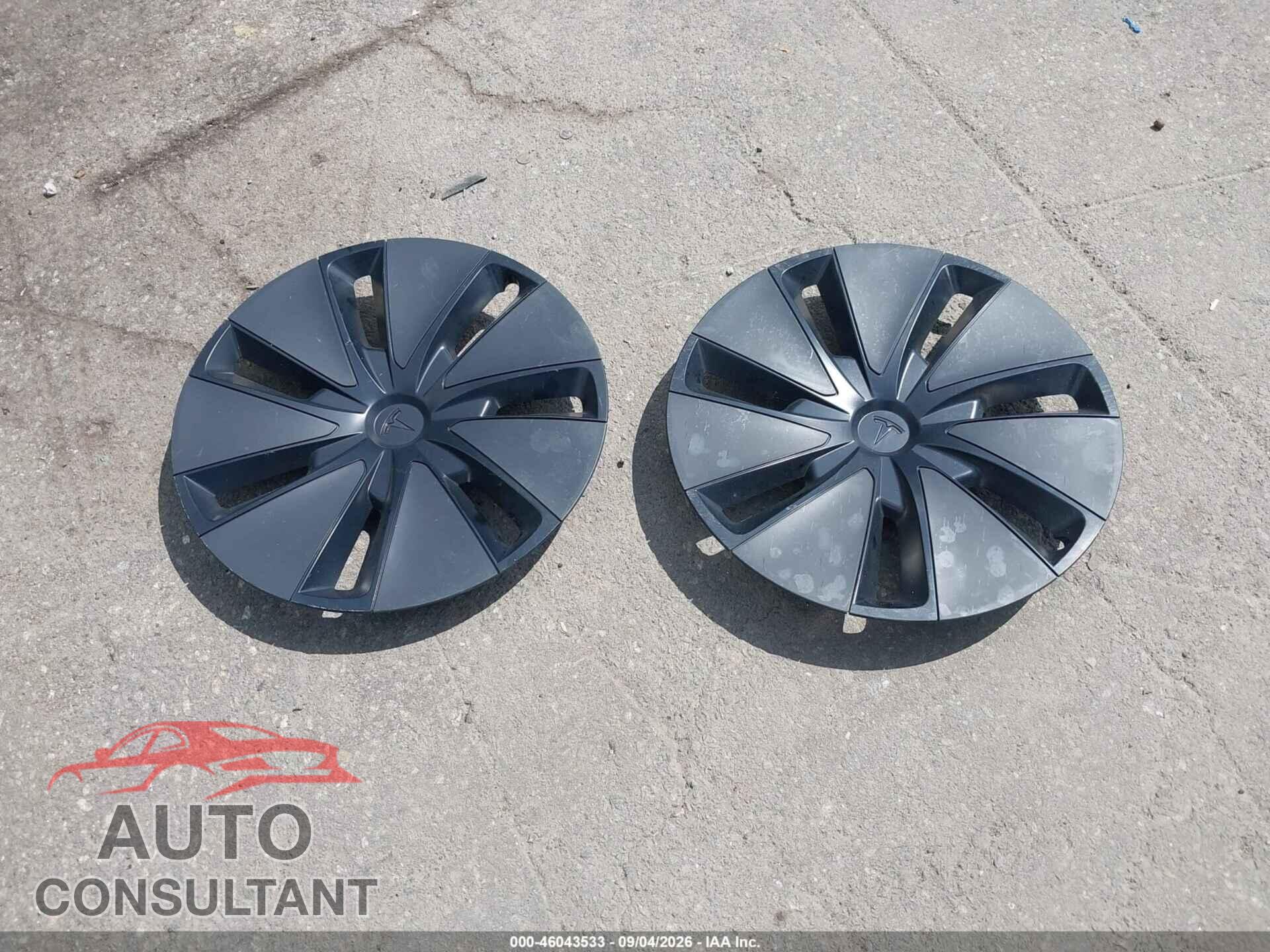 TESLA MODEL 3 2024 - 5YJ3E1EB0RF818115