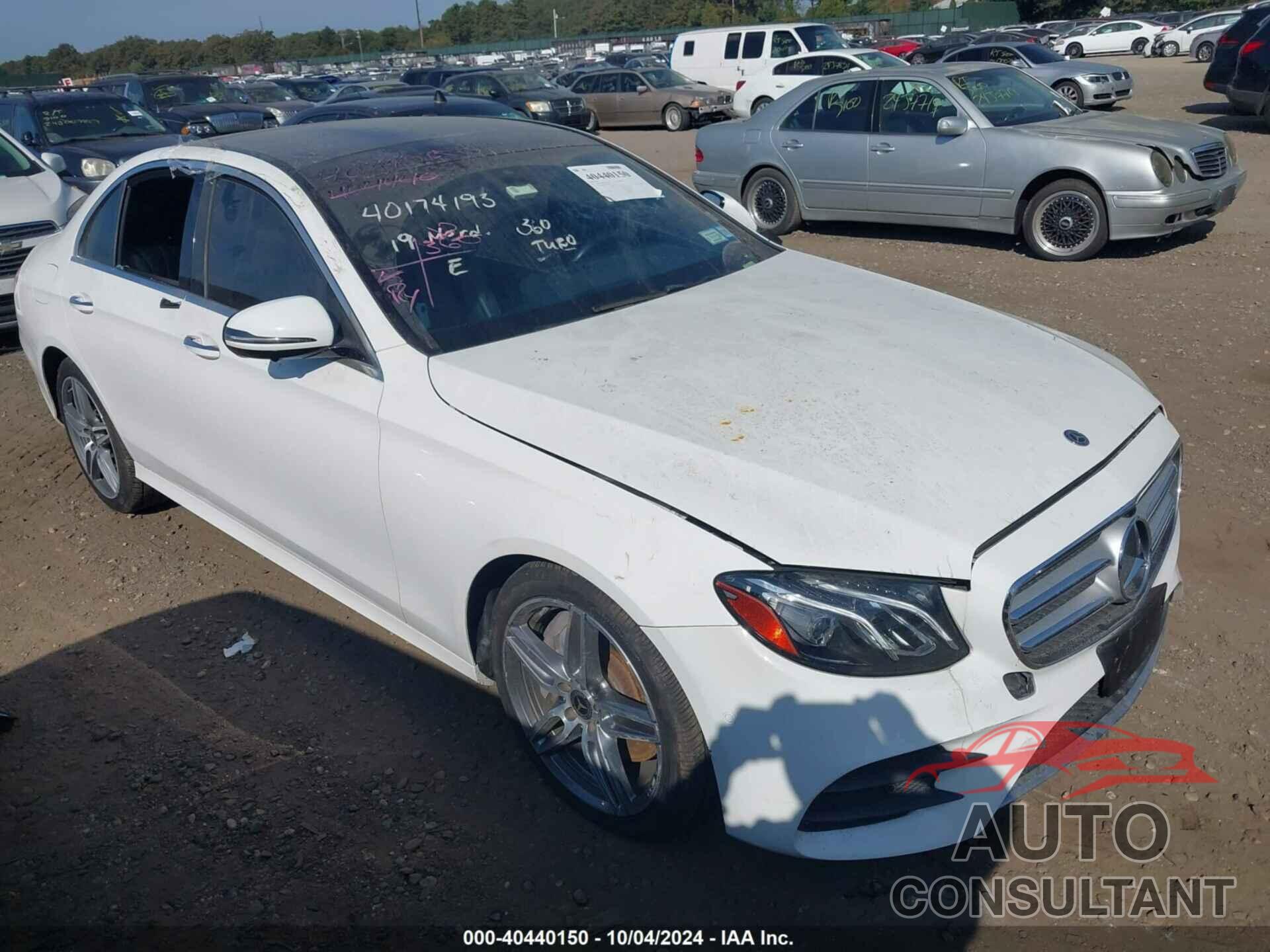 MERCEDES-BENZ E 300 2019 - WDDZF4KB2KA627748