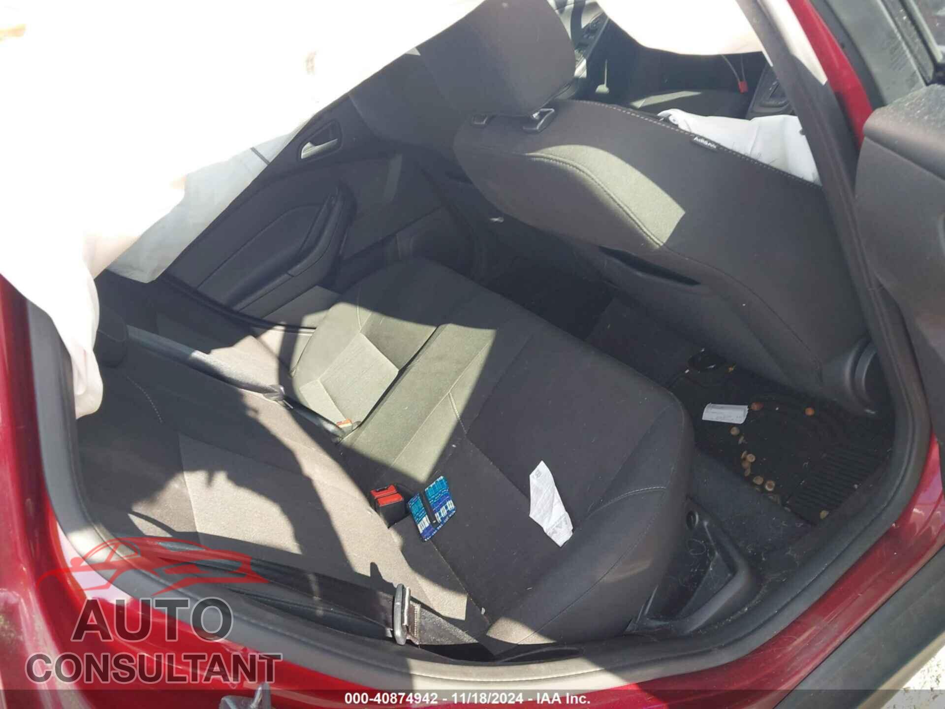 FORD FOCUS 2017 - 1FADP3F25HL219088