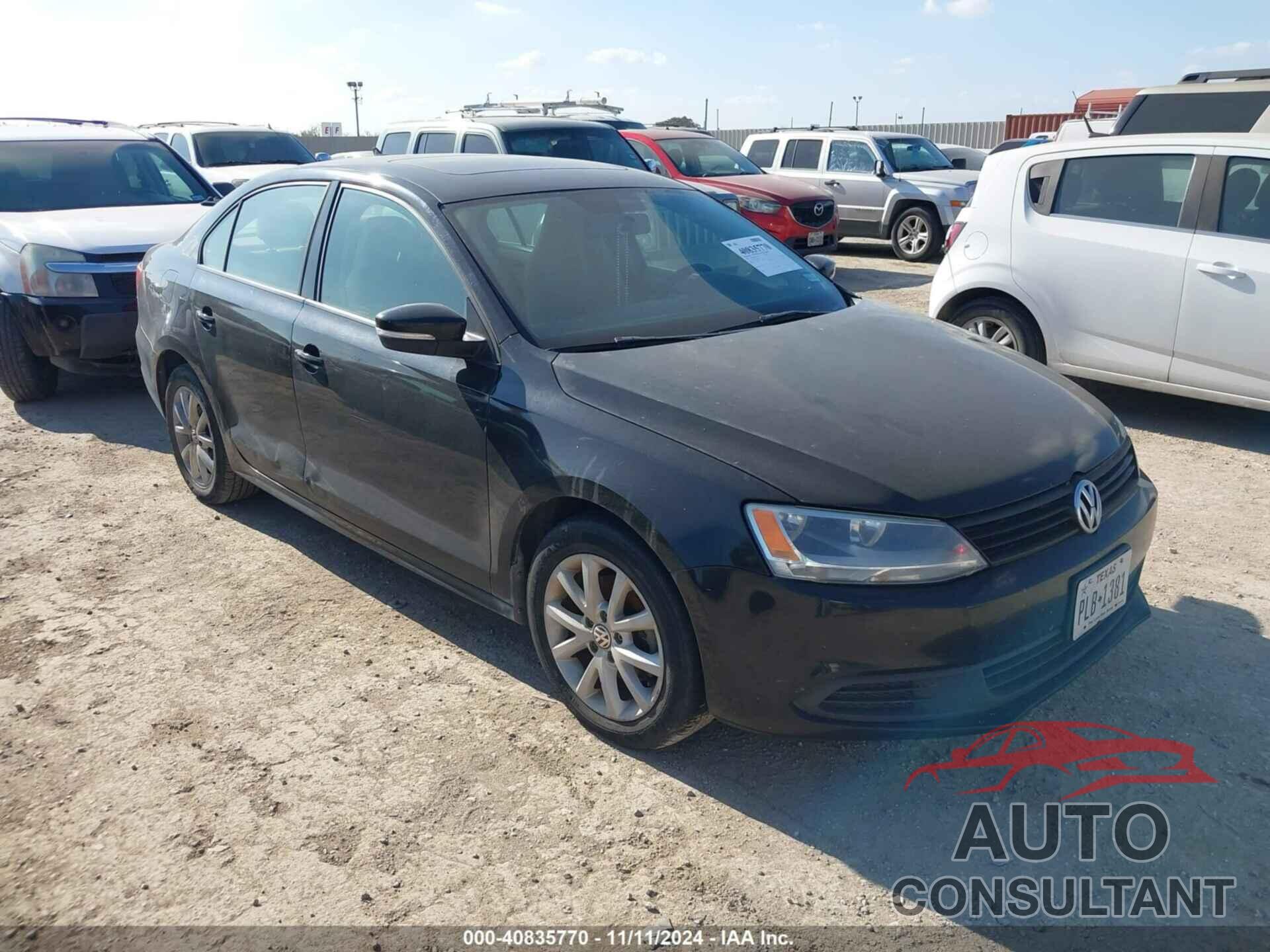 VOLKSWAGEN JETTA 2011 - 3VWDZ7AJ5BM348932