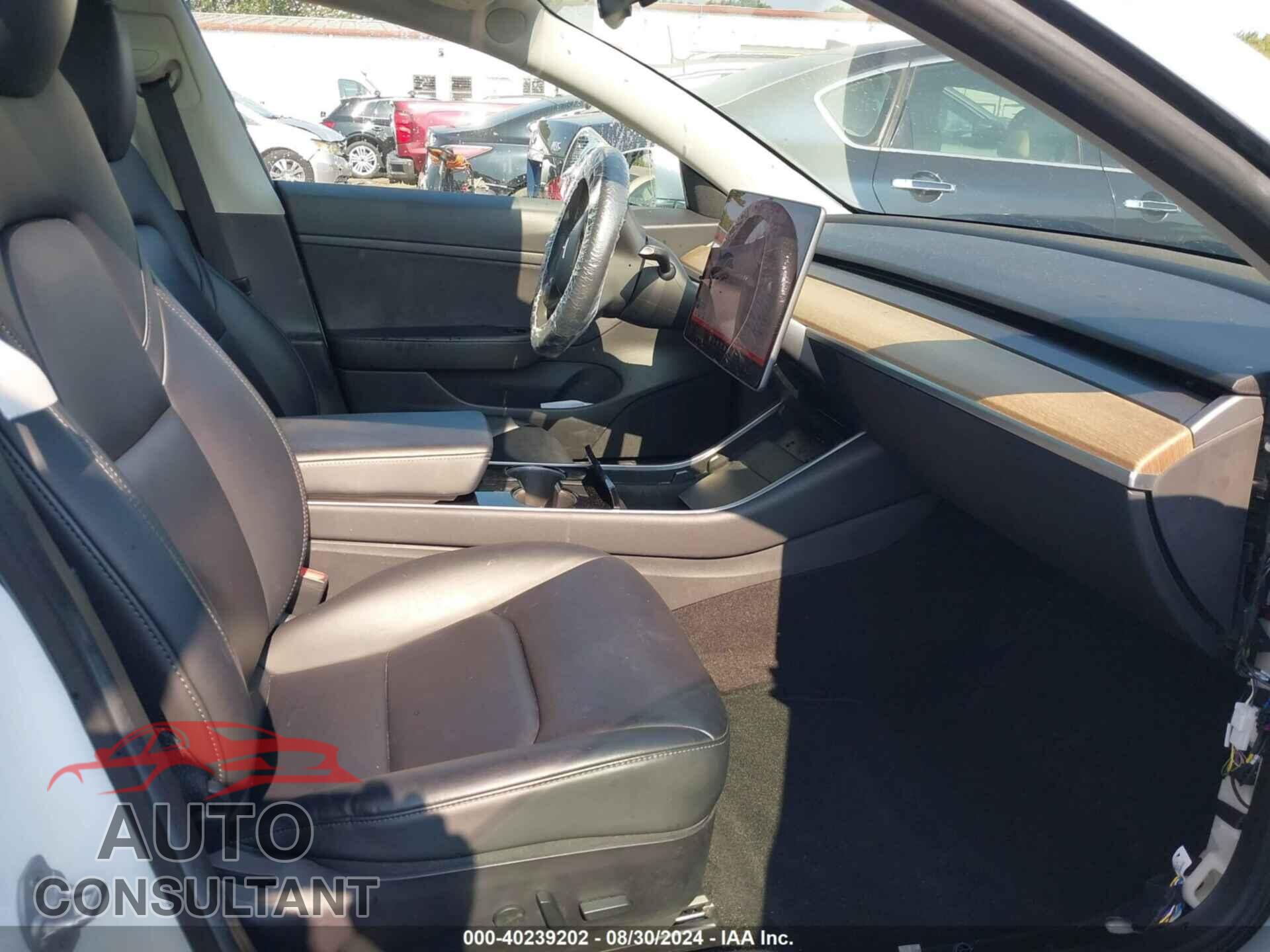 TESLA MODEL 3 2020 - 5YJ3E1EA7LF598020