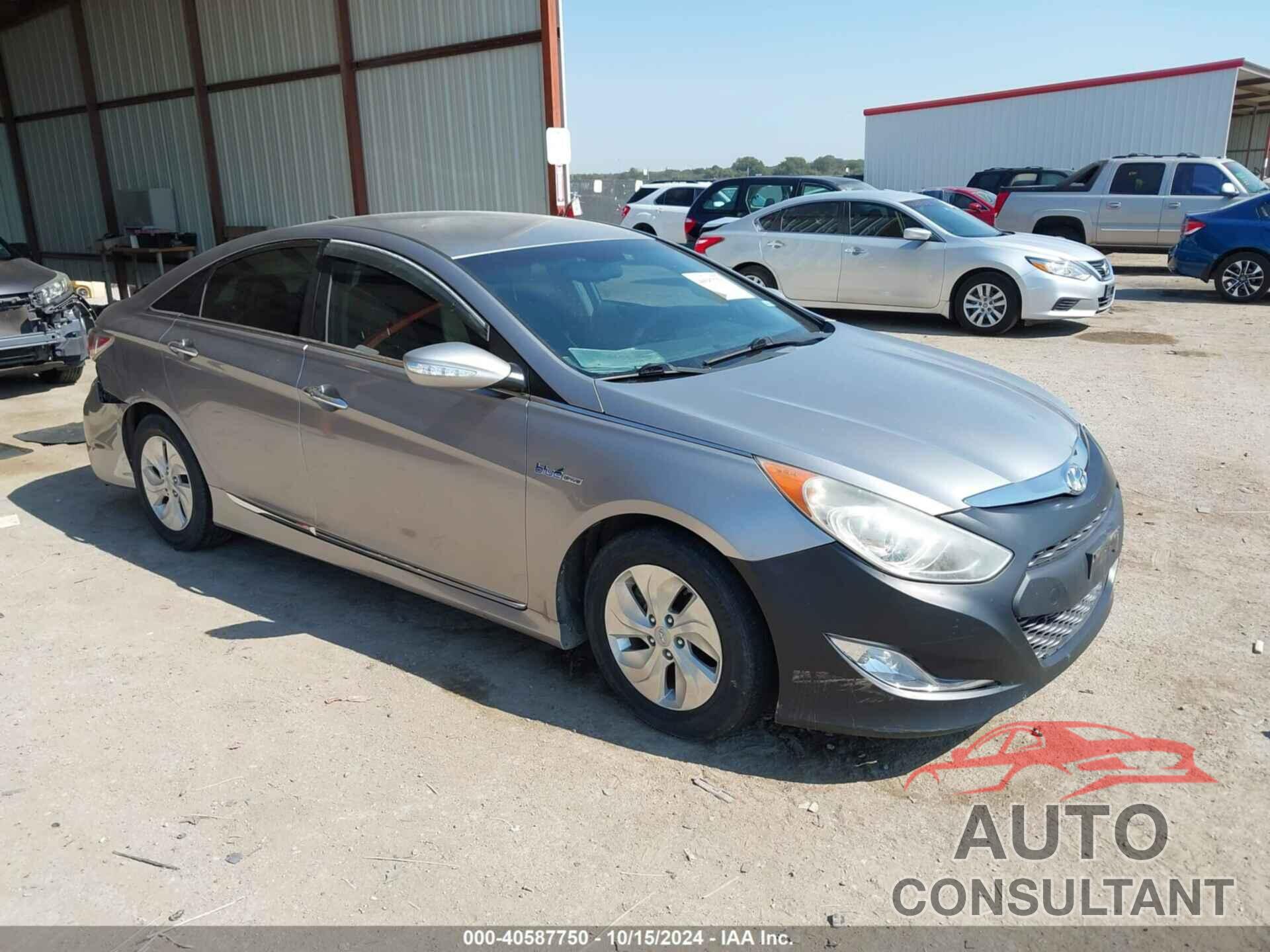 HYUNDAI SONATA HYBRID 2013 - KMHEC4A40DA089618