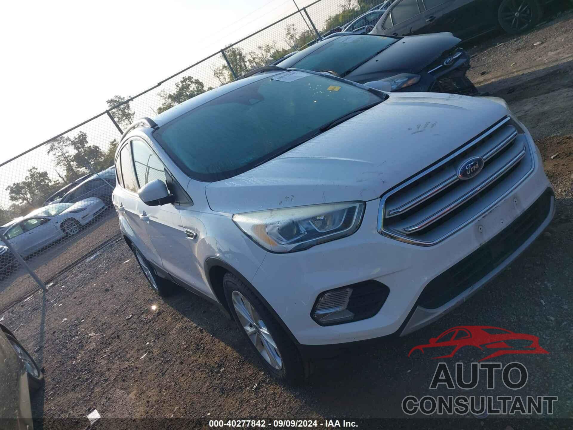 FORD ESCAPE 2018 - 1FMCU0HD6JUB10467