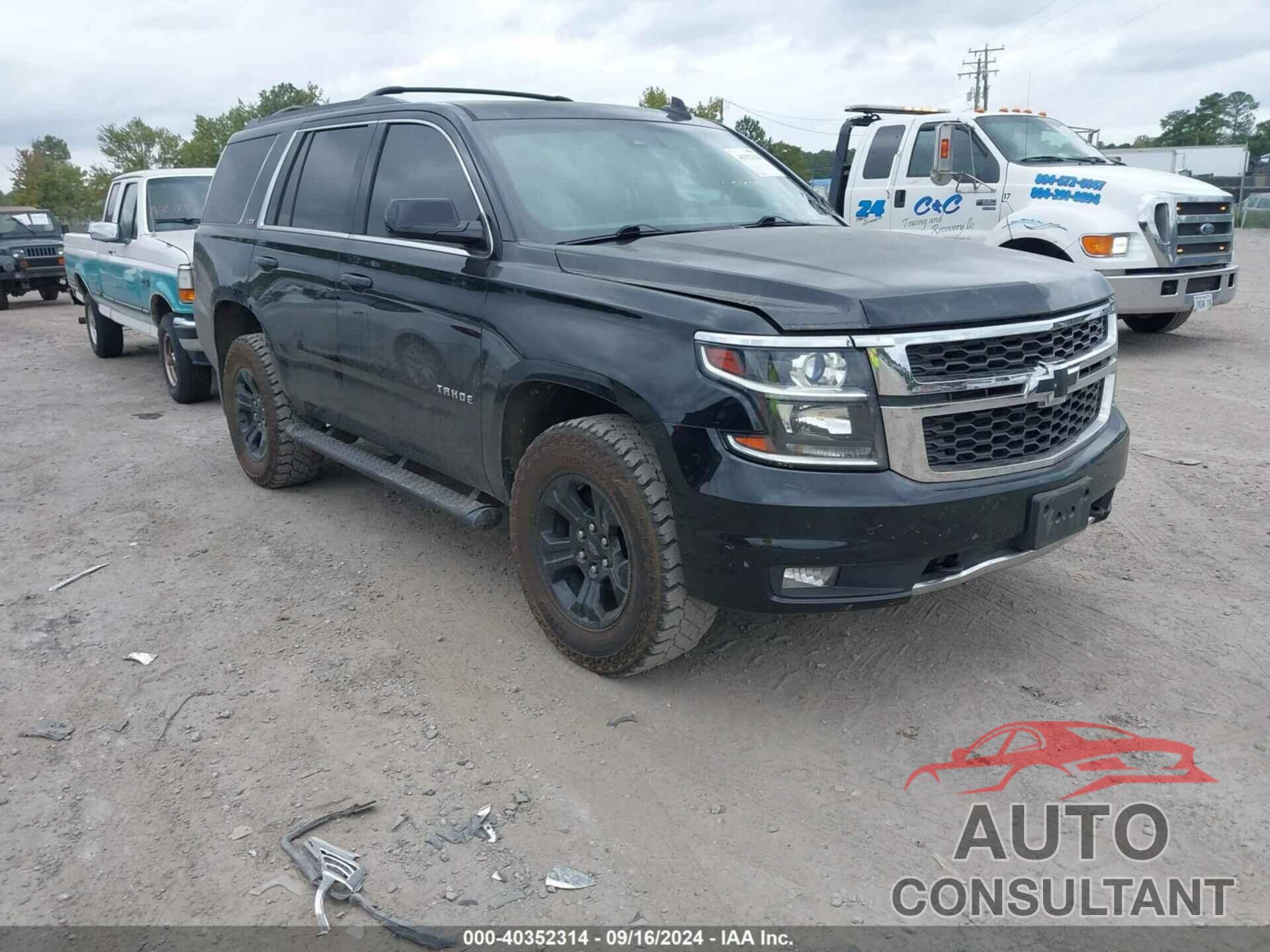 CHEVROLET TAHOE 2017 - 1GNSKBKC7HR226024