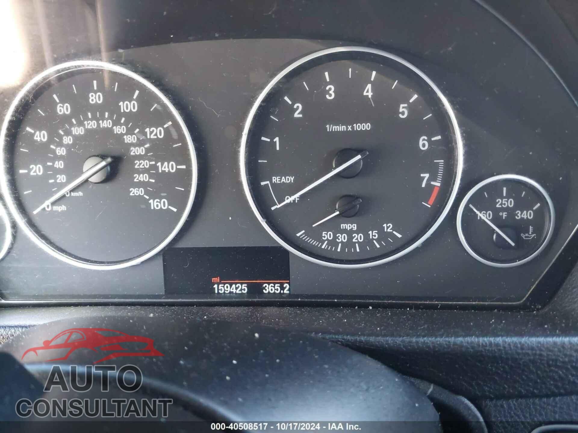 BMW 320I 2016 - WBA8E5G57GNU19492
